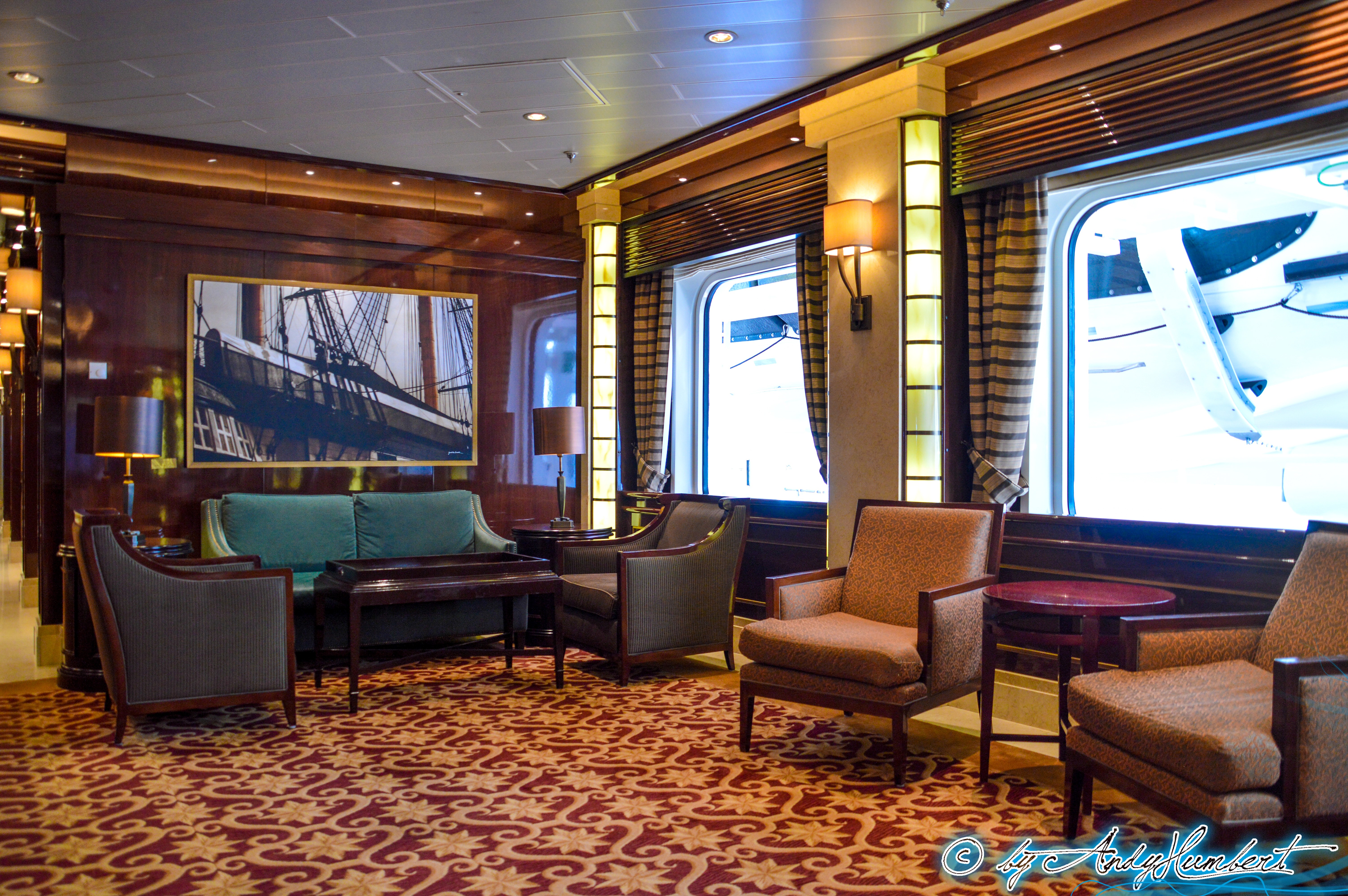 Wheelhouse Bar (pont 7)