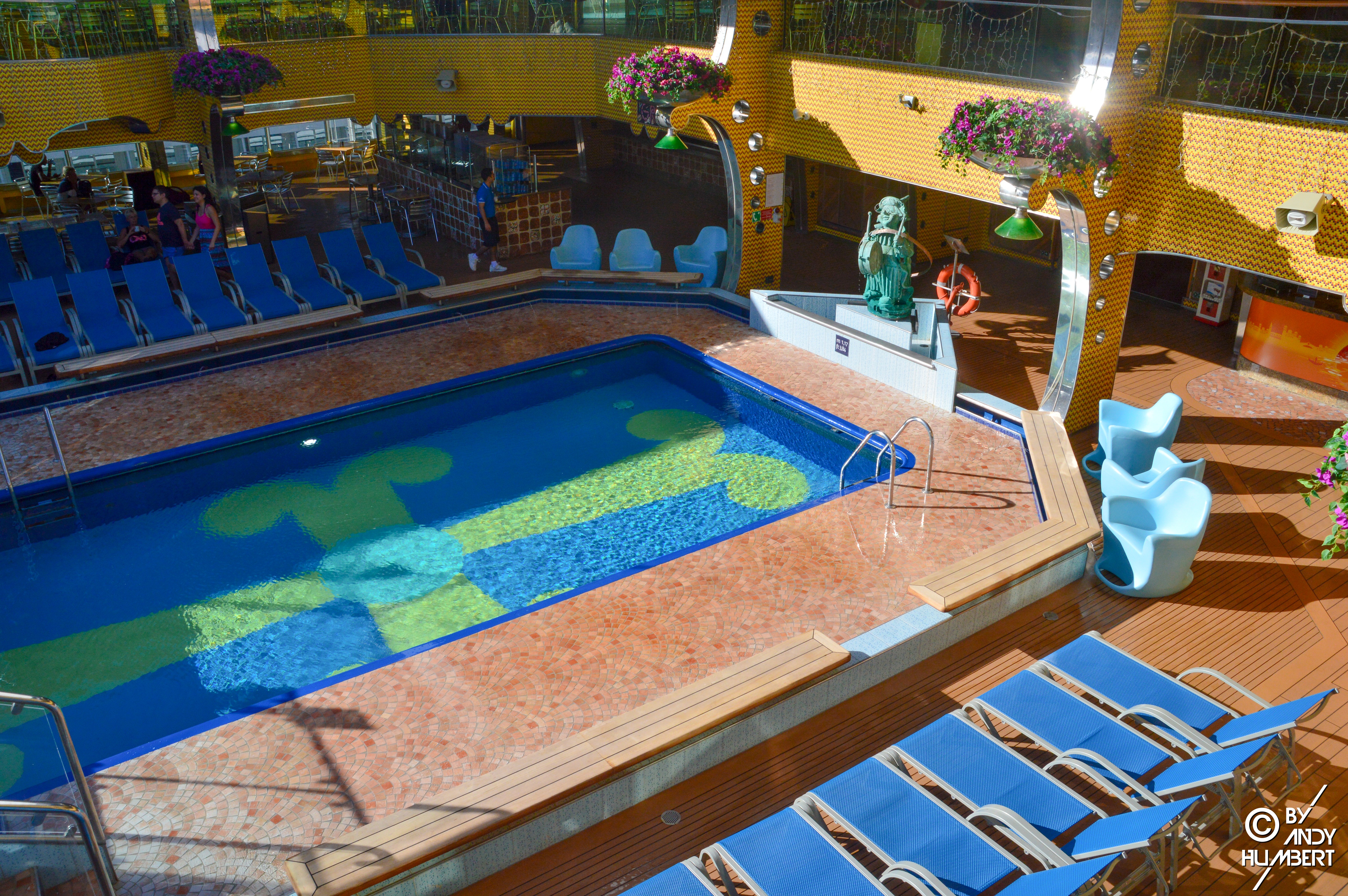 Lido Calypso (ponts 9 et 10)