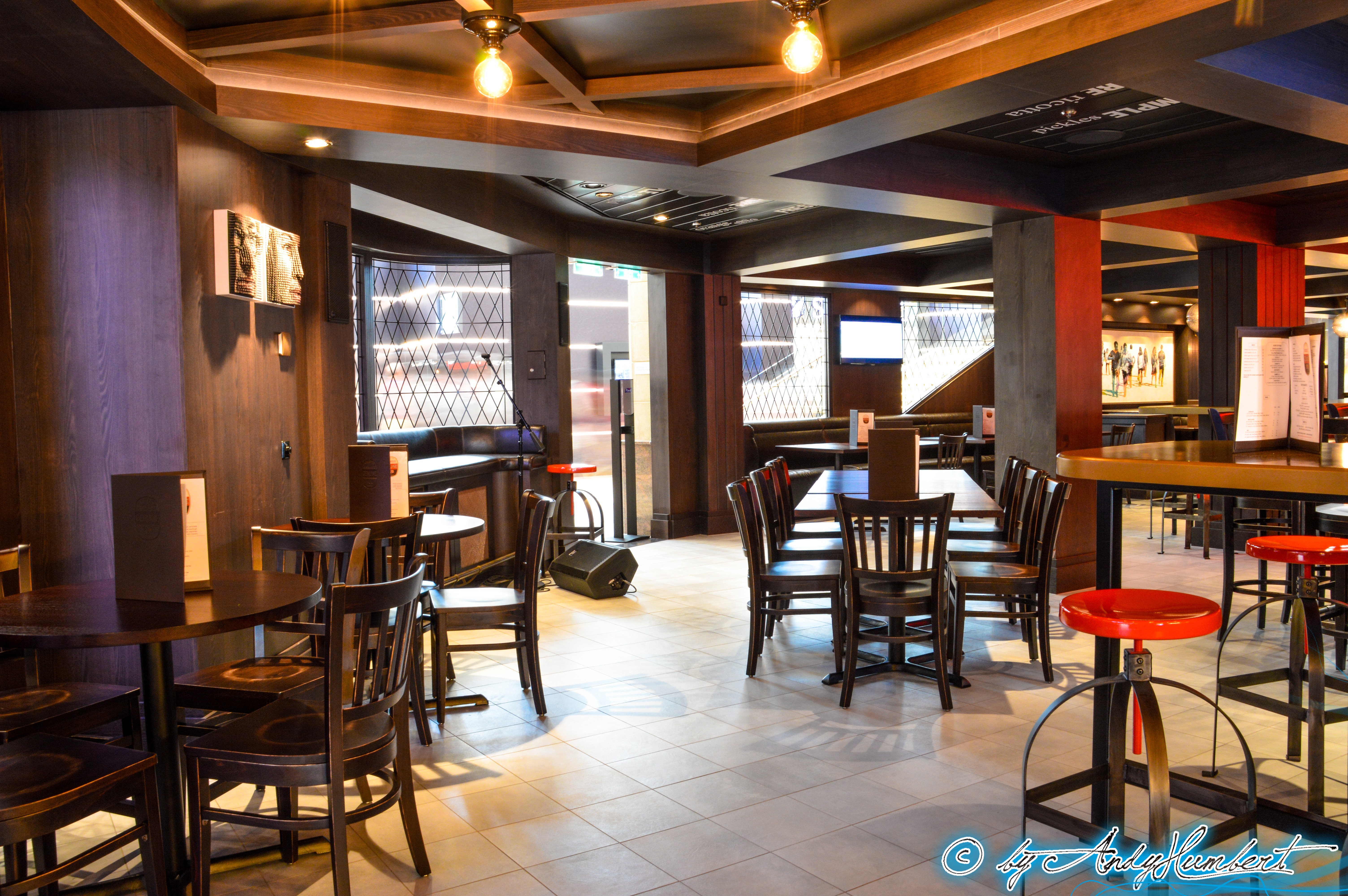 Michael's Guenuine Pub (pont 4)