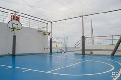 Terrain de basket (pont 11 Turchese)