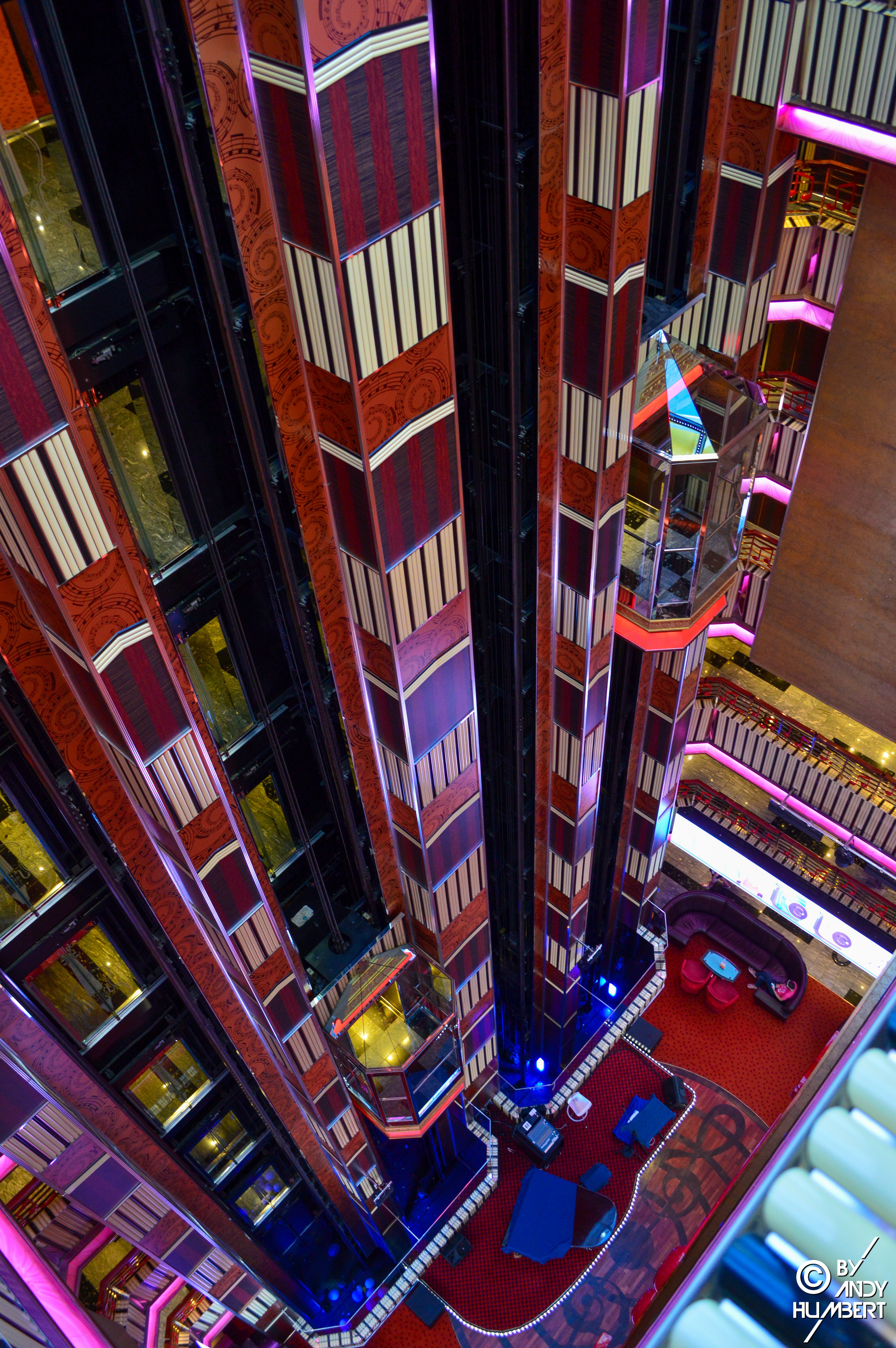 Atrium Welcome (ponts 3 à 12)