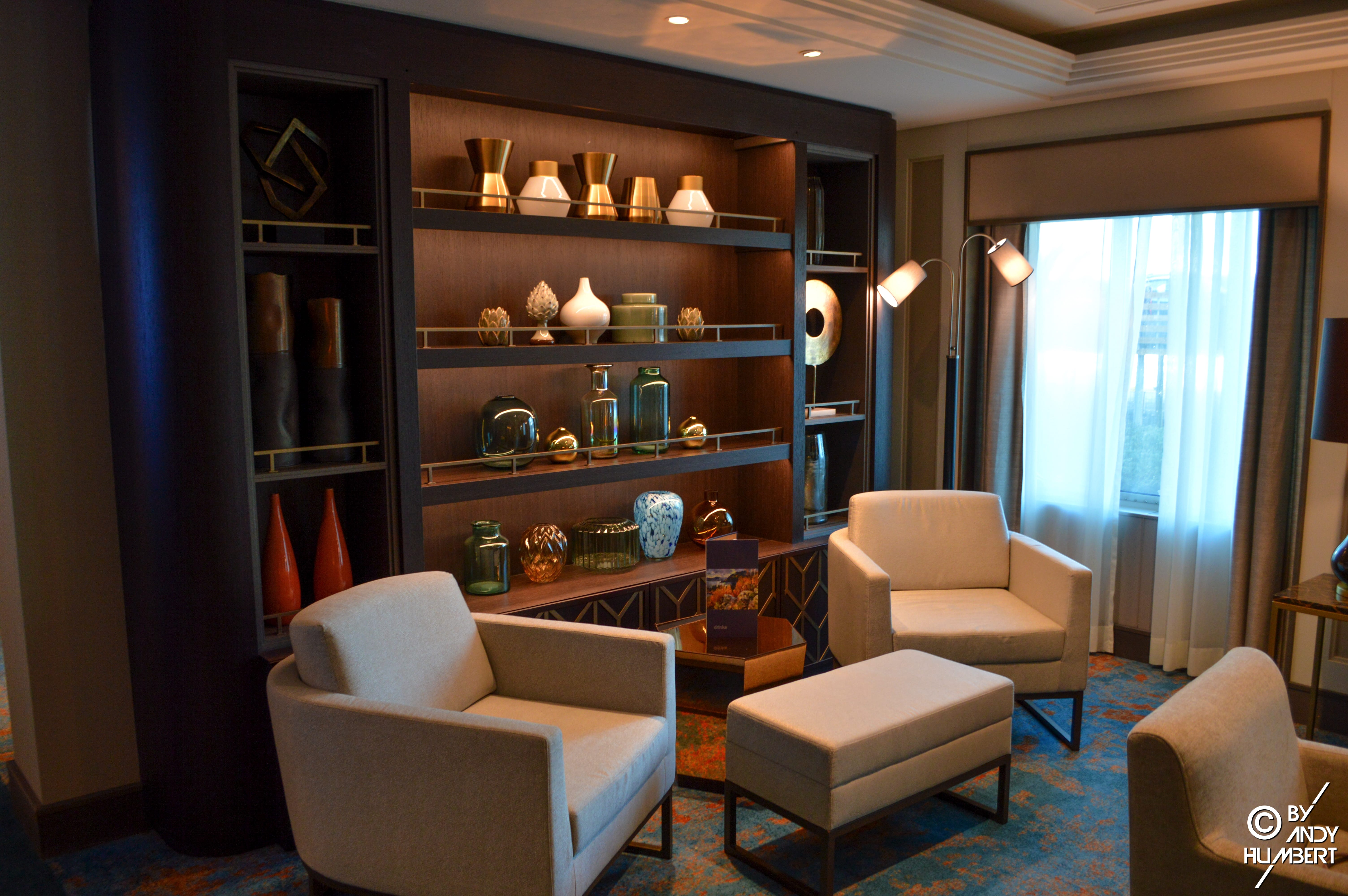The Living Room (Main deck)