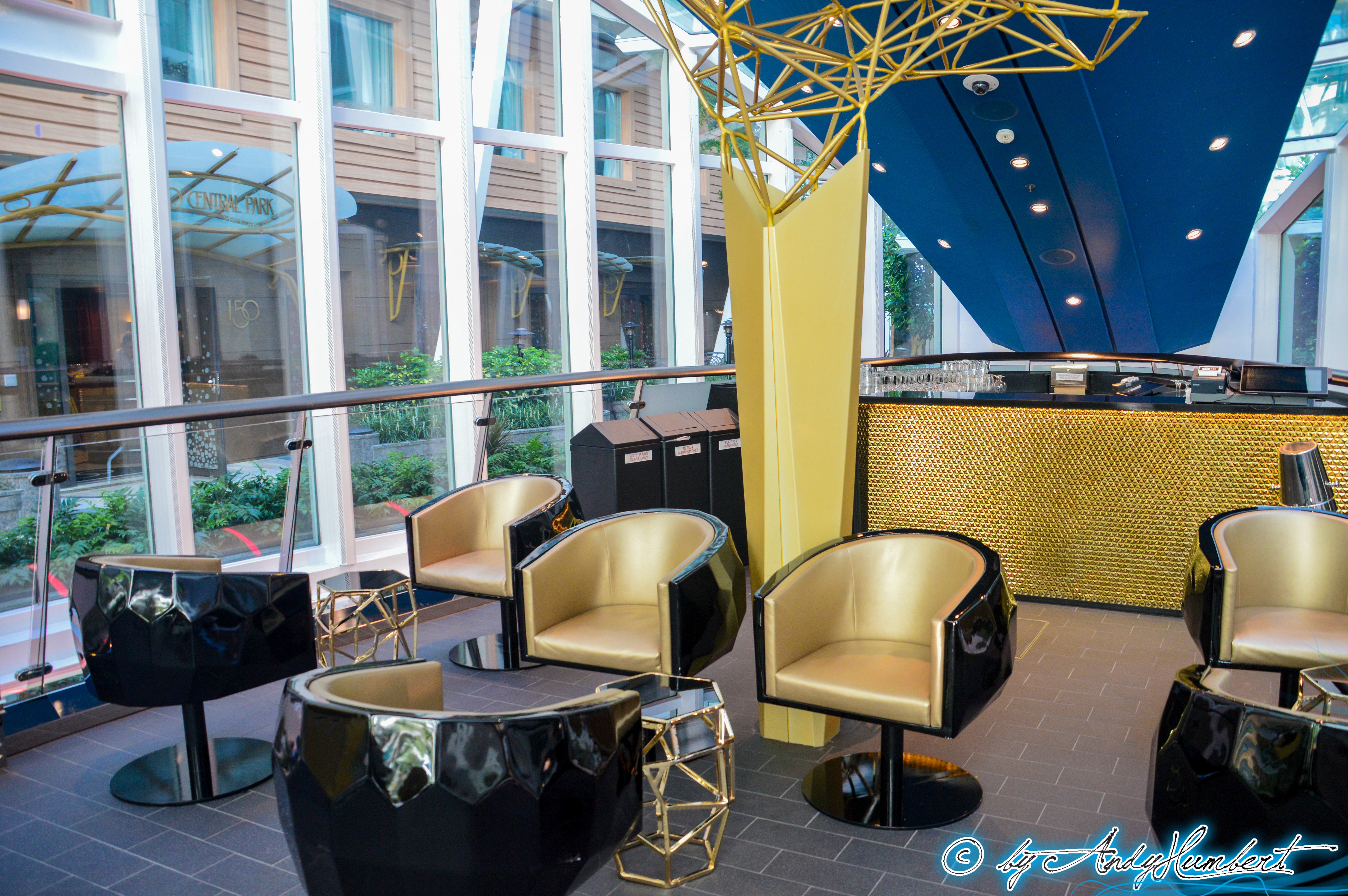 Rising Tide Bar (ponts 5 & 8)
