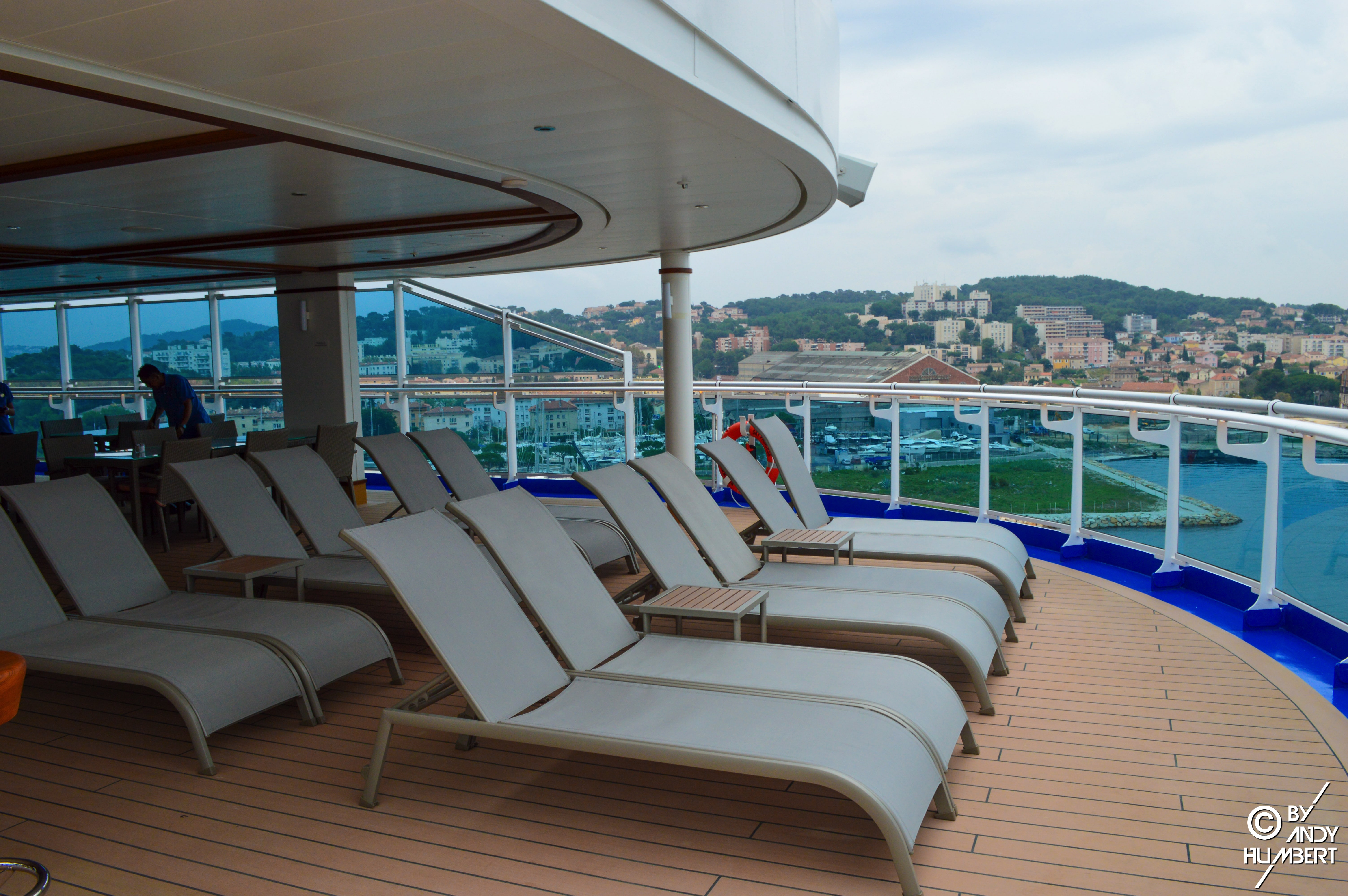 Wake View Pool (pont 16 Lido)
