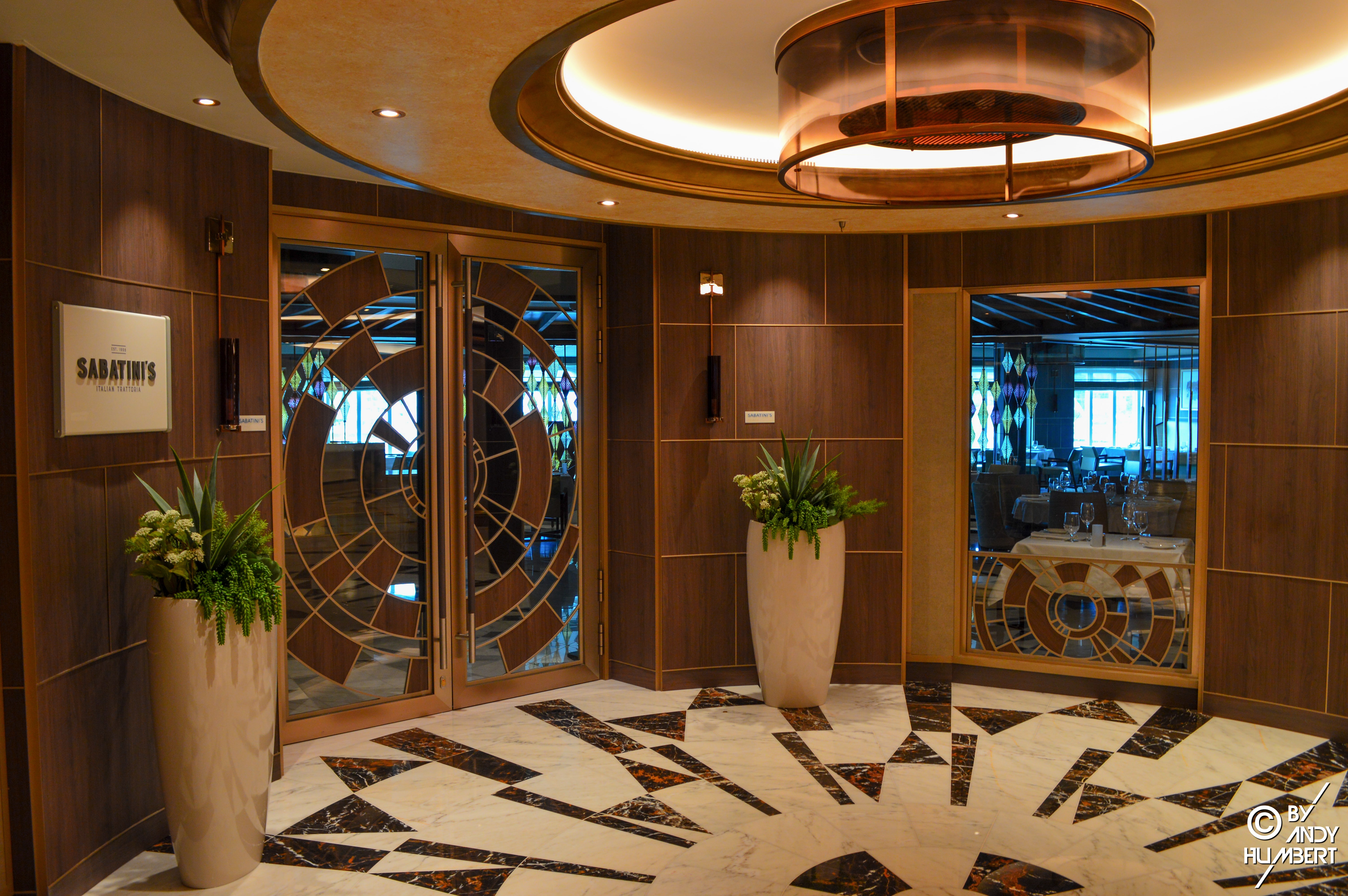Sabatini's (pont 5 Plaza)