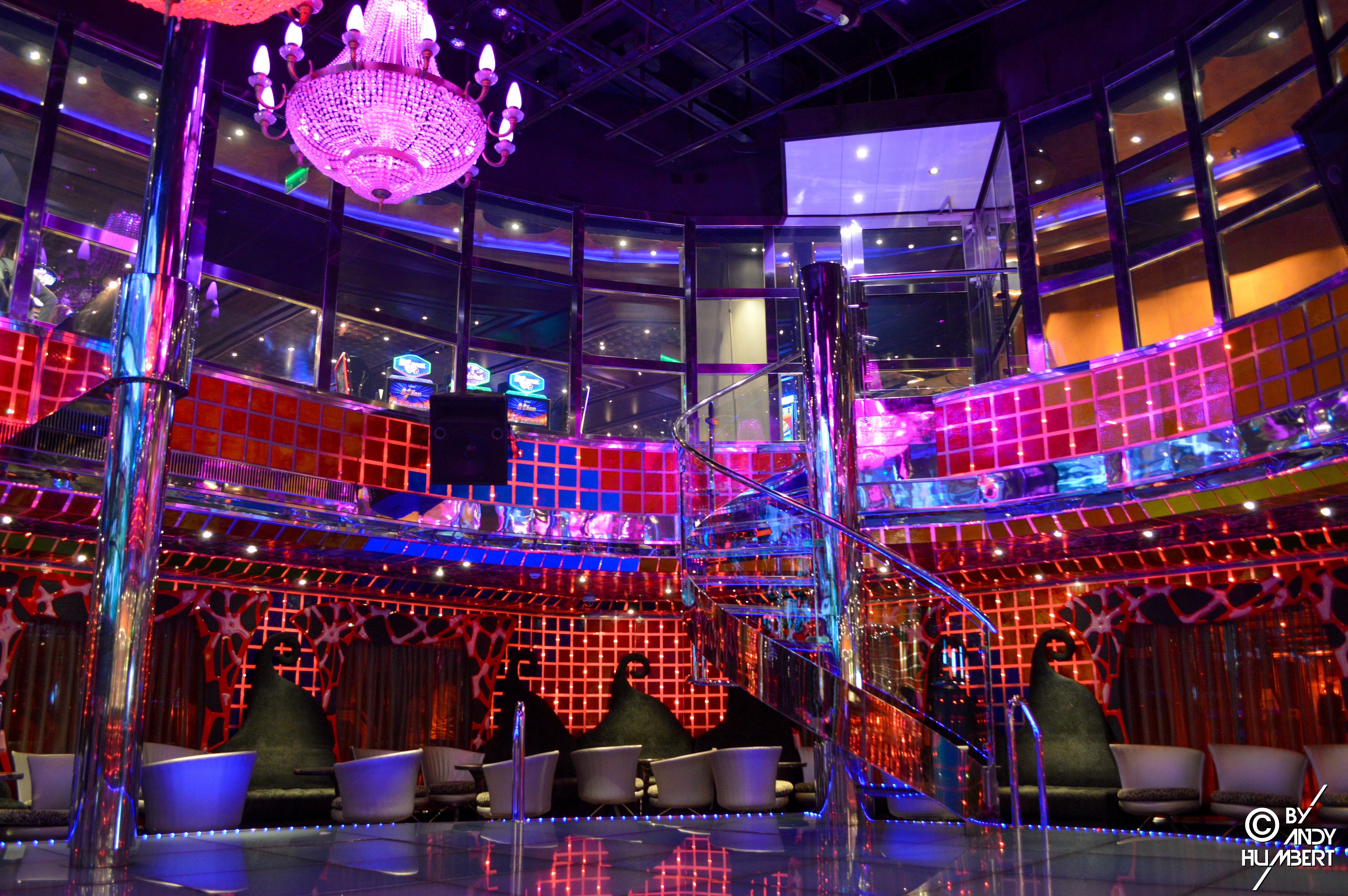 Discothèque Fever (pont 4 Groove)