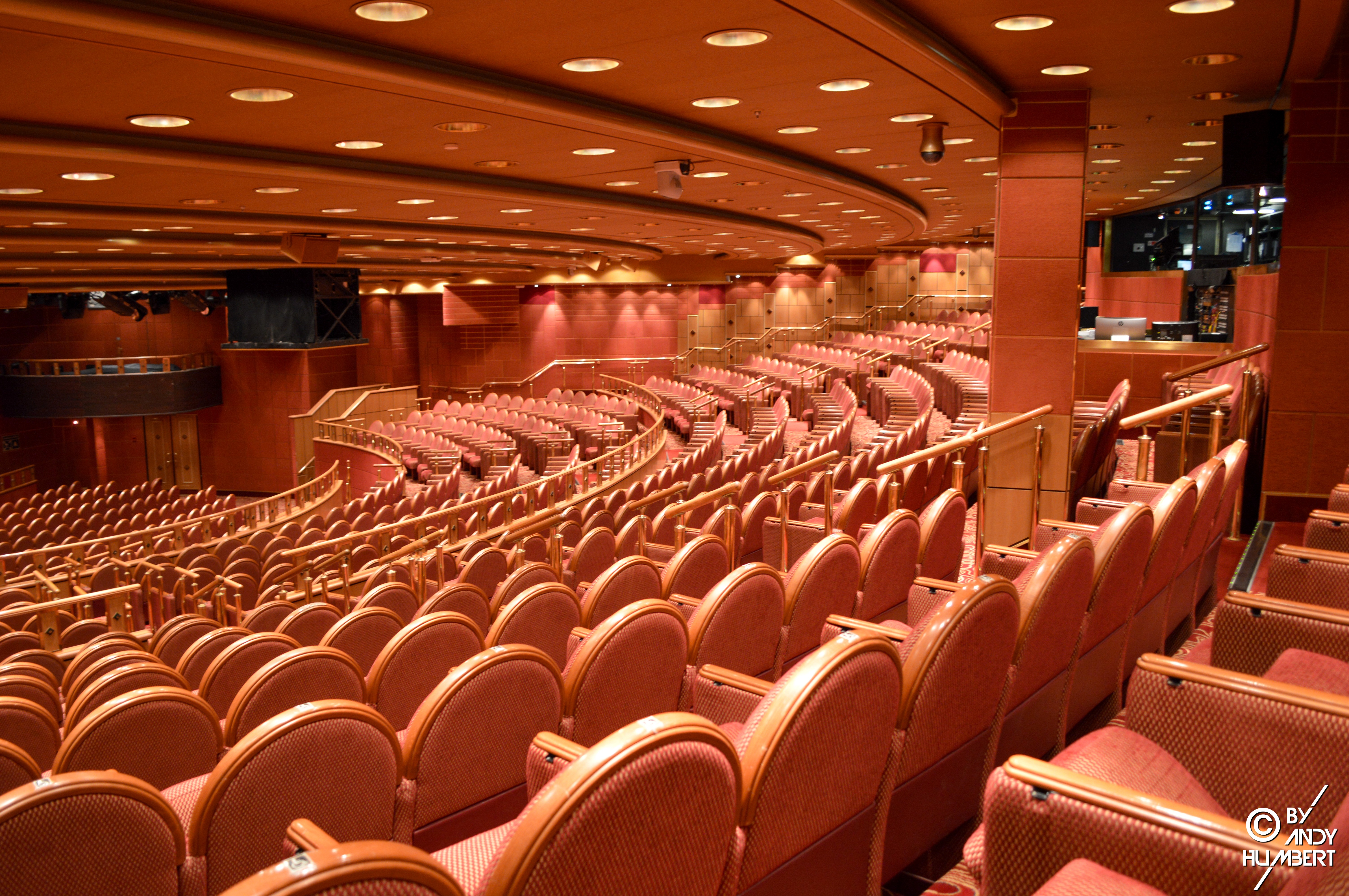 Princess Theater (ponts 6 & 7)