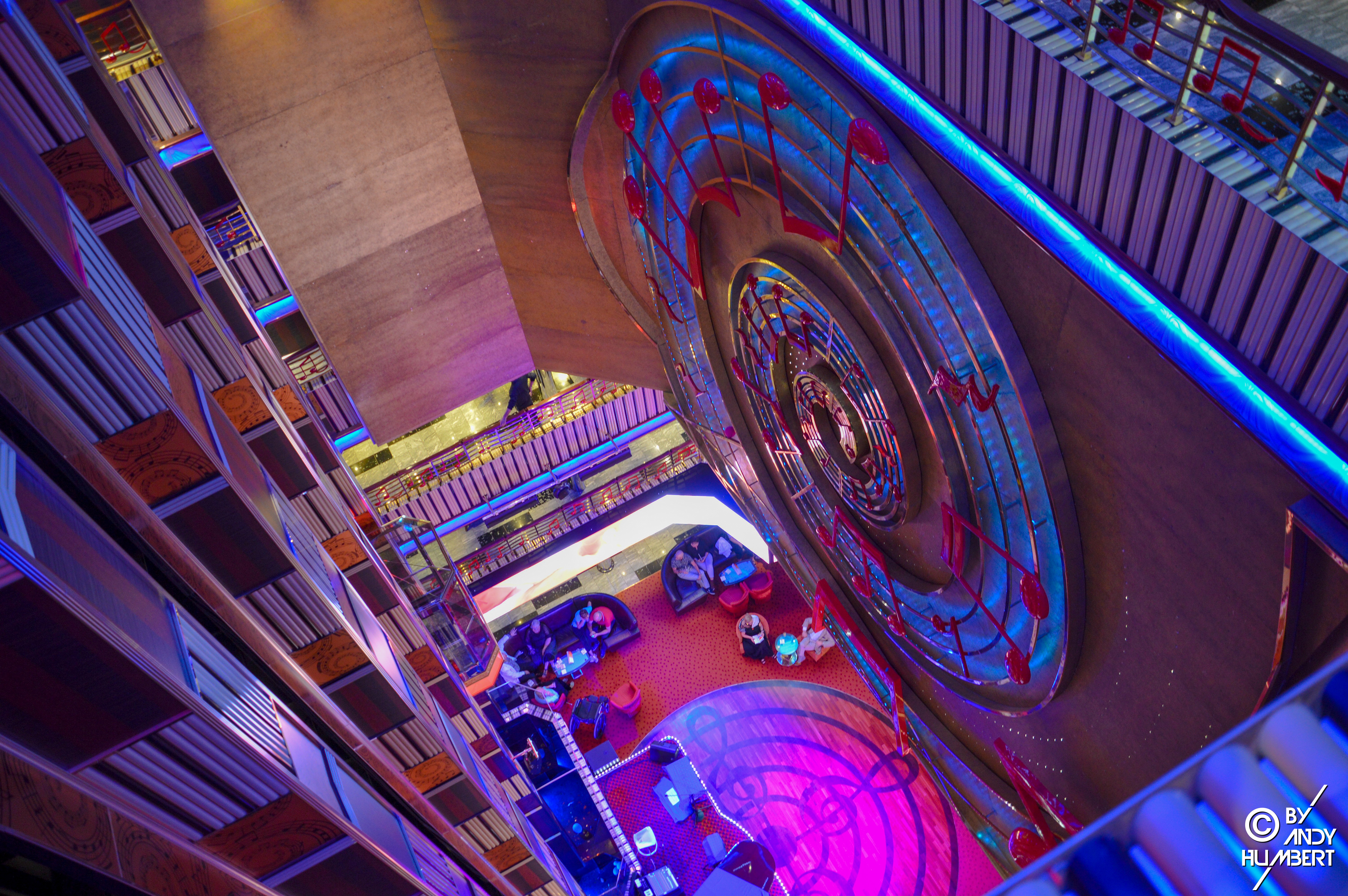 Atrium Welcome (ponts 3 à 12)
