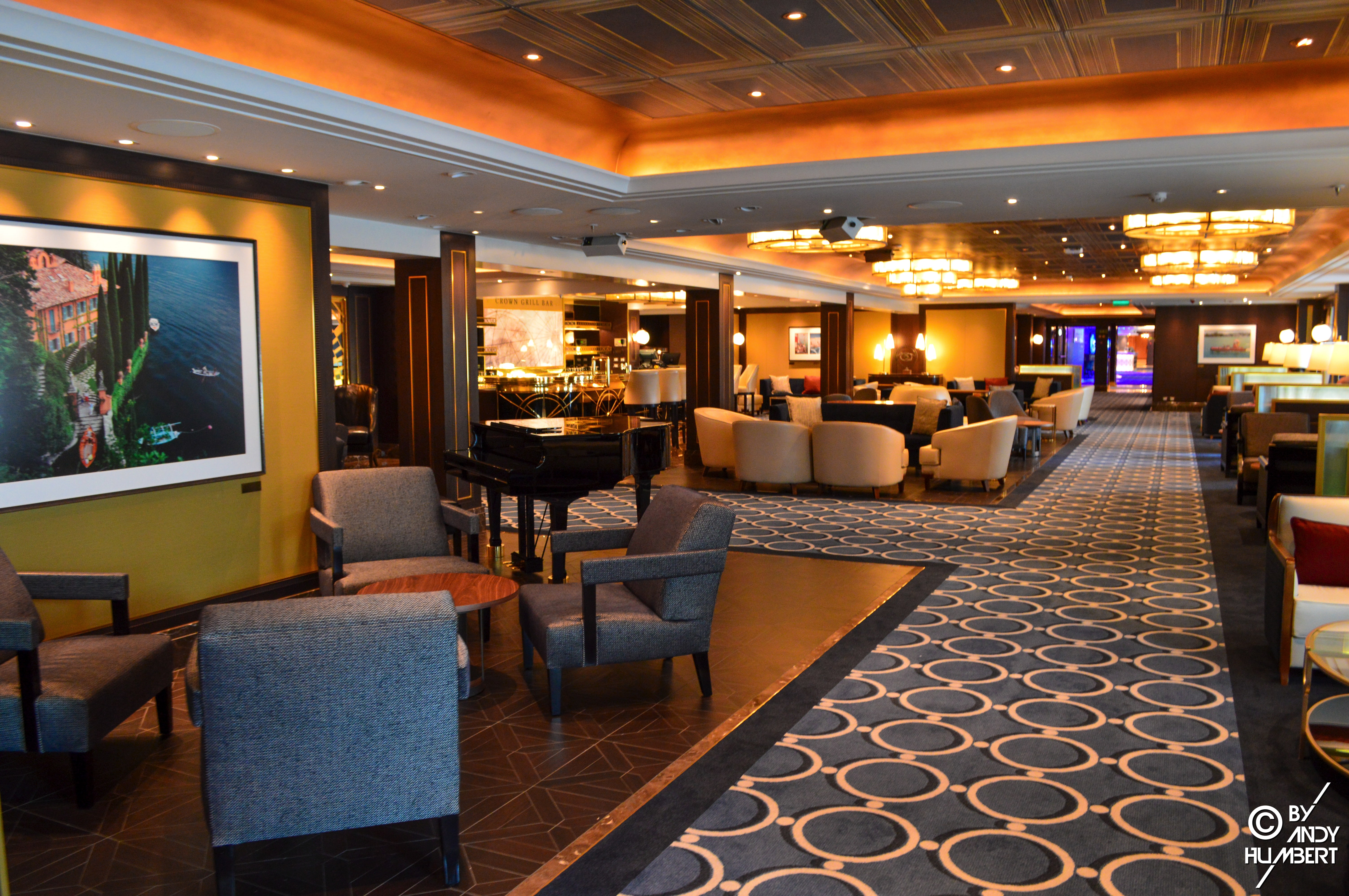 Crown Grill Bar (pont 7 Promenade)