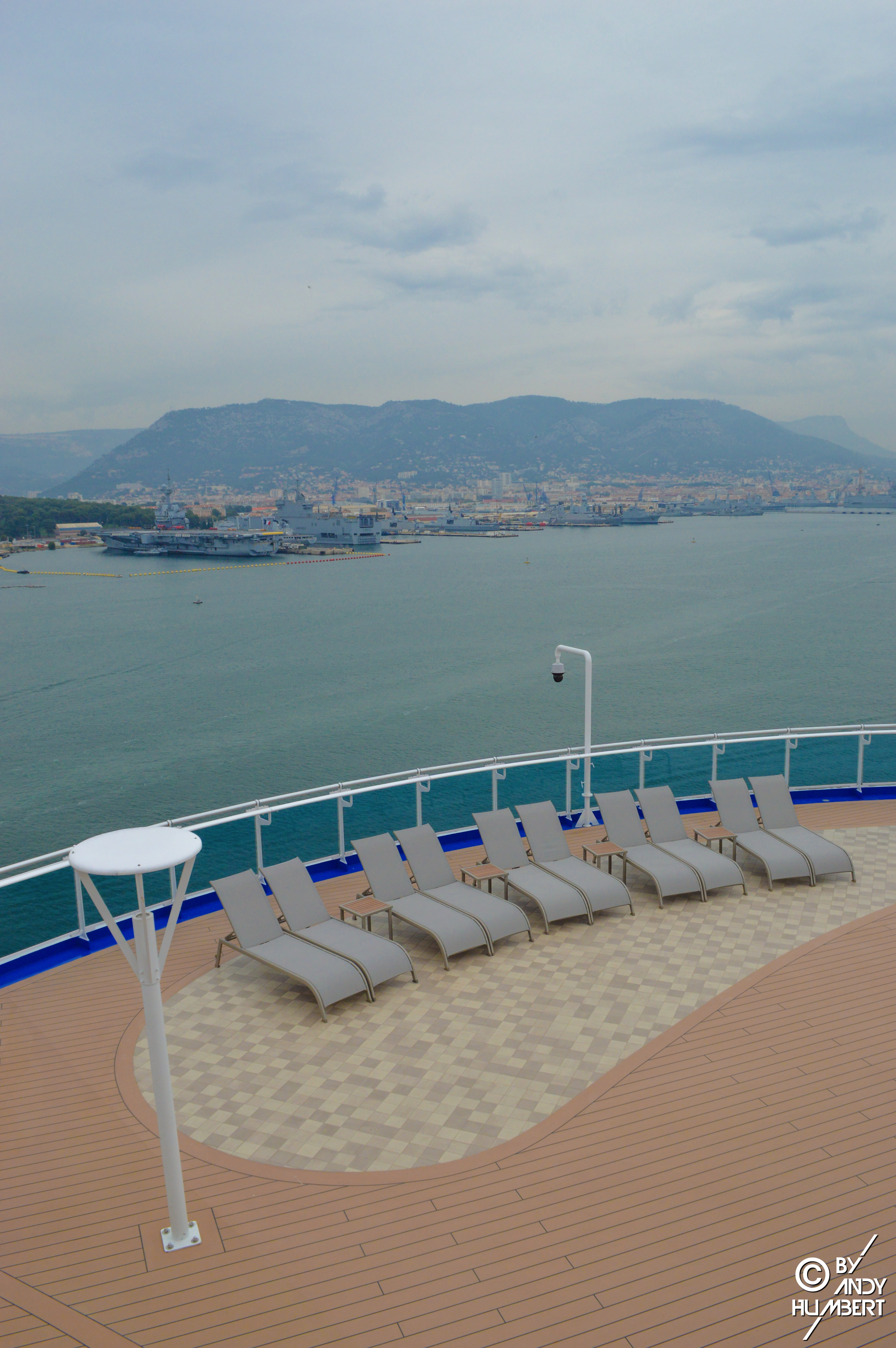 Sky Pools (pont 16 Lido)