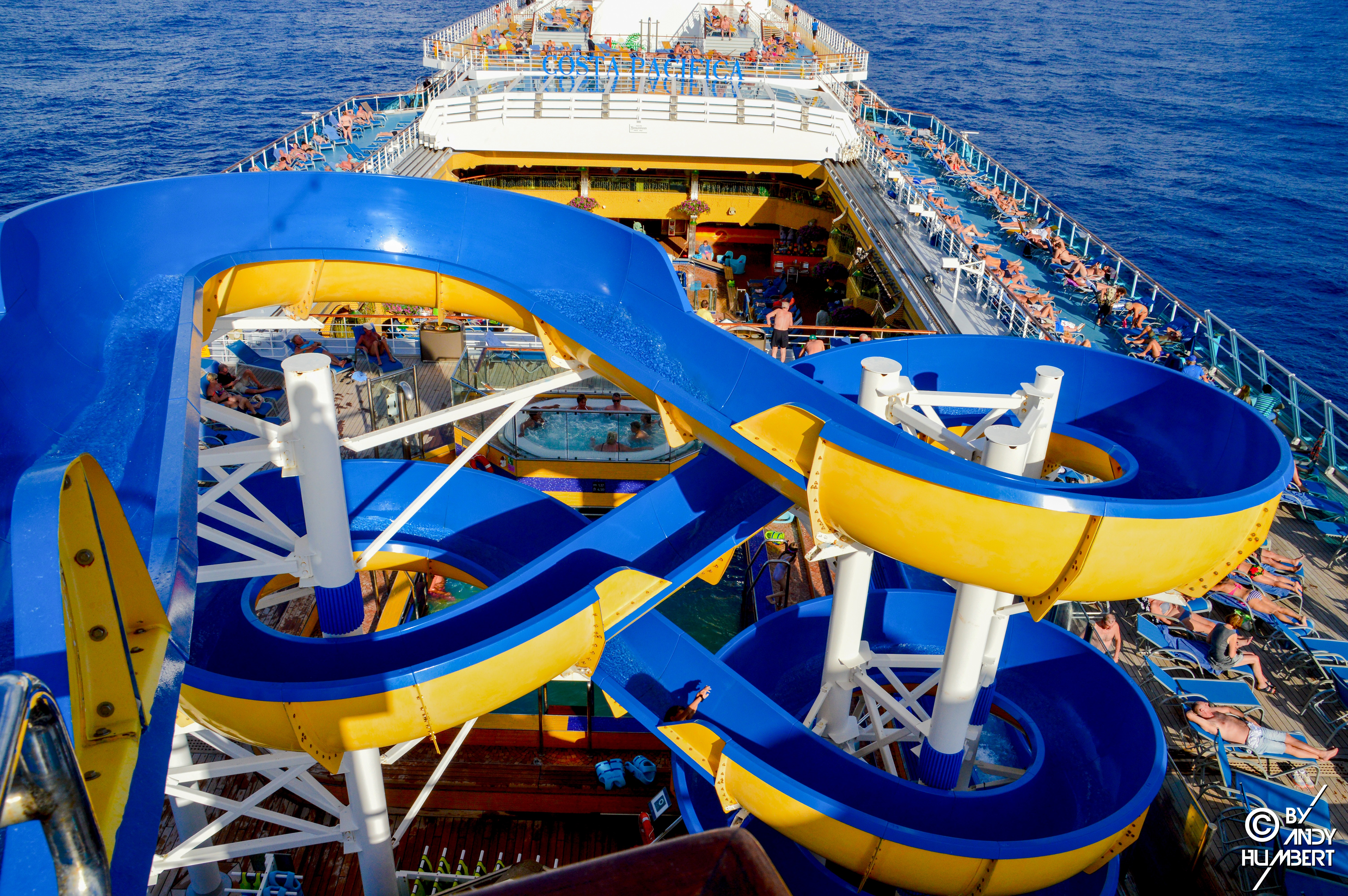 Toboggan aquatique (ponts 15 à 11)