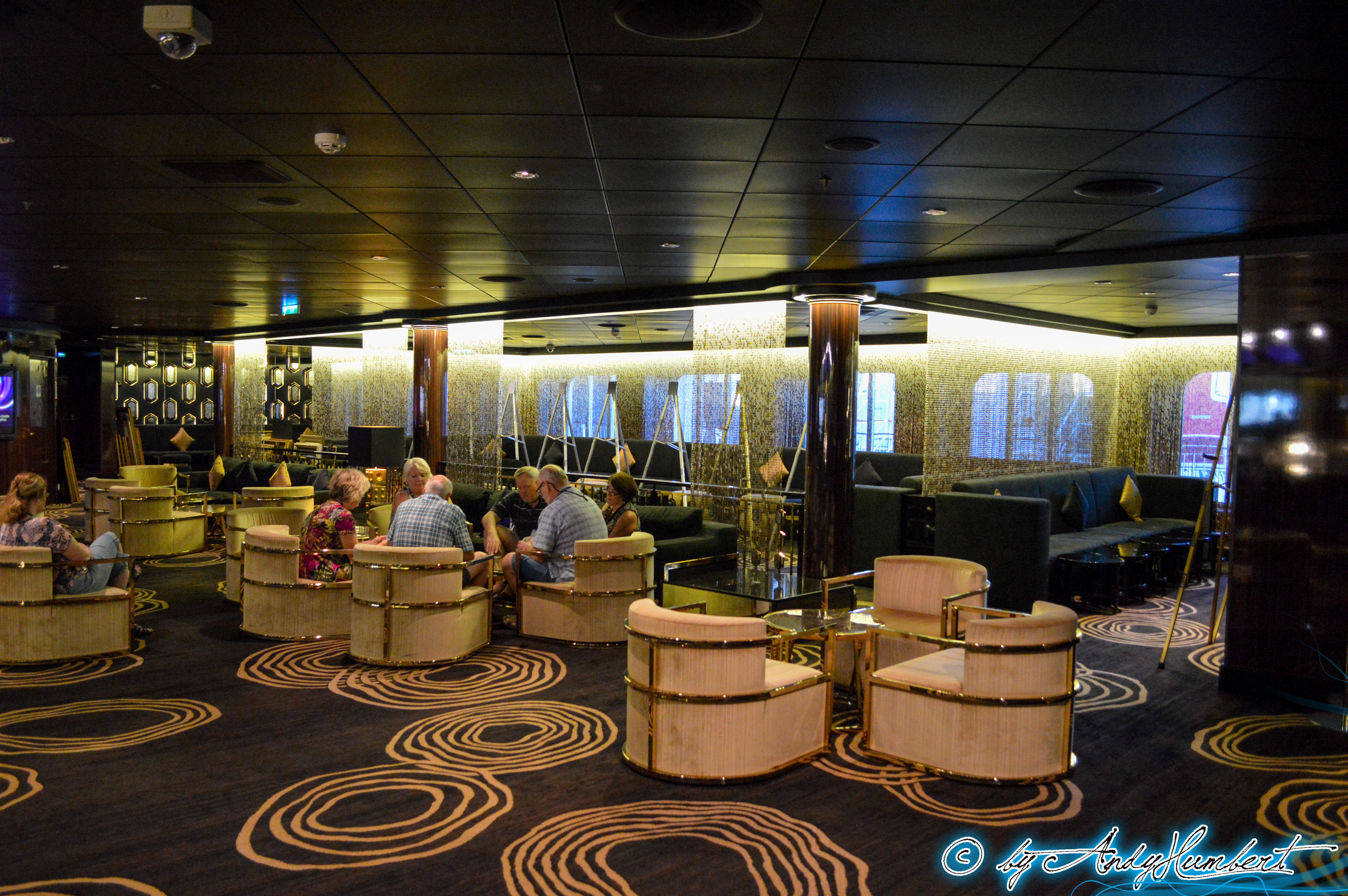 Bliss Ultra Lounge (pont 7)