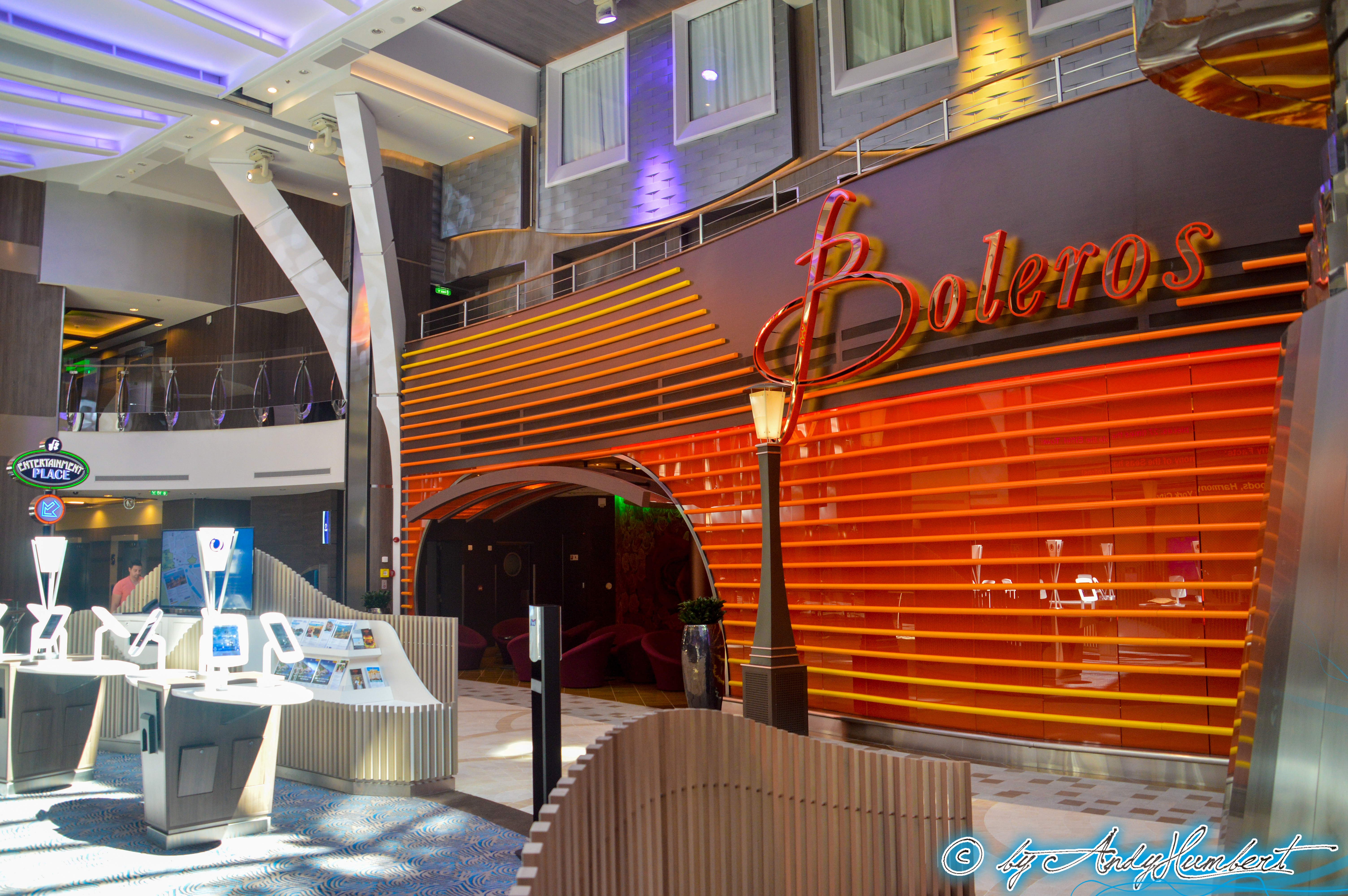Royal Promenade (ponts 5 & 6)