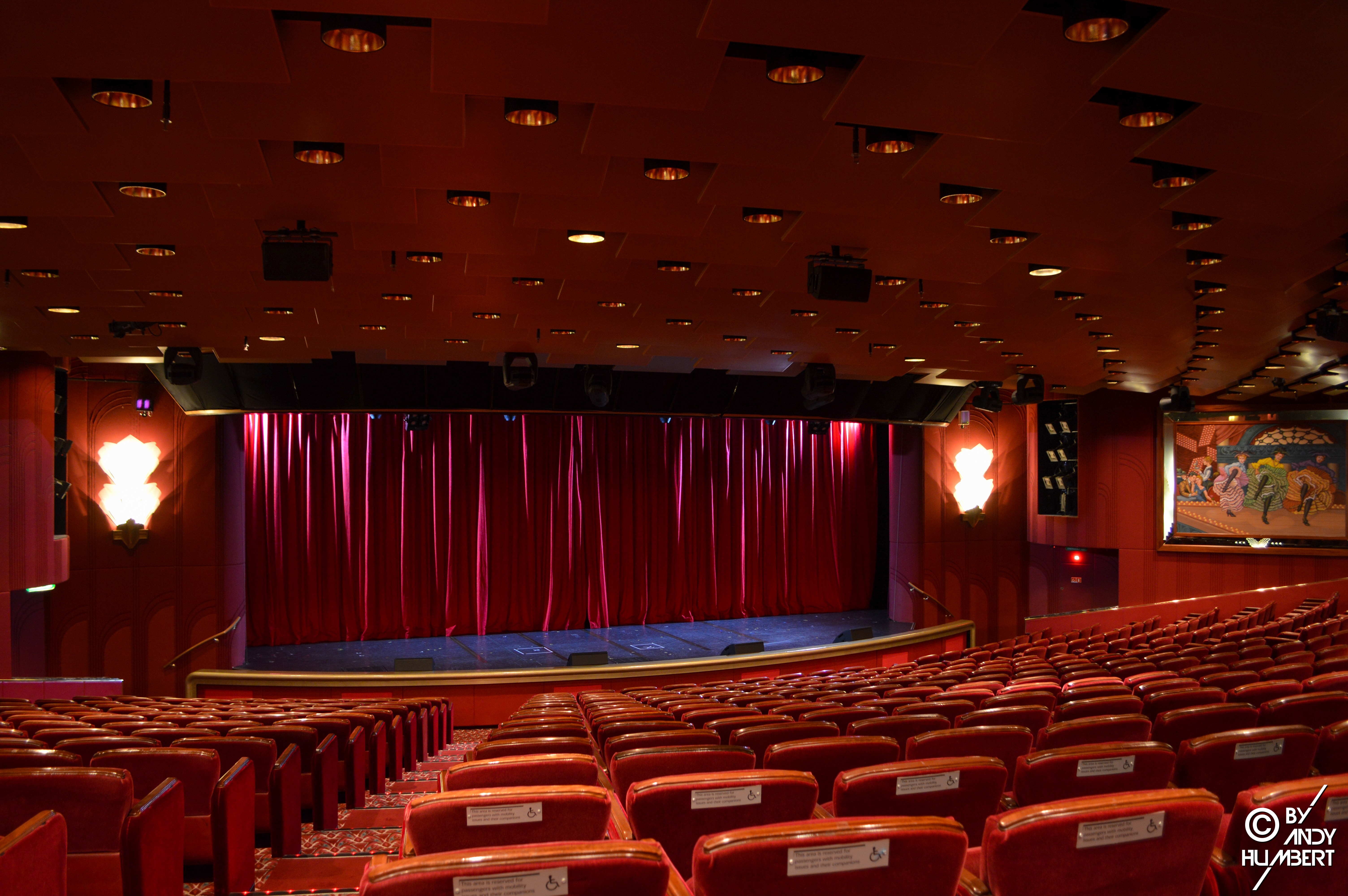Footlights Theatre (ponts 6 et 7)