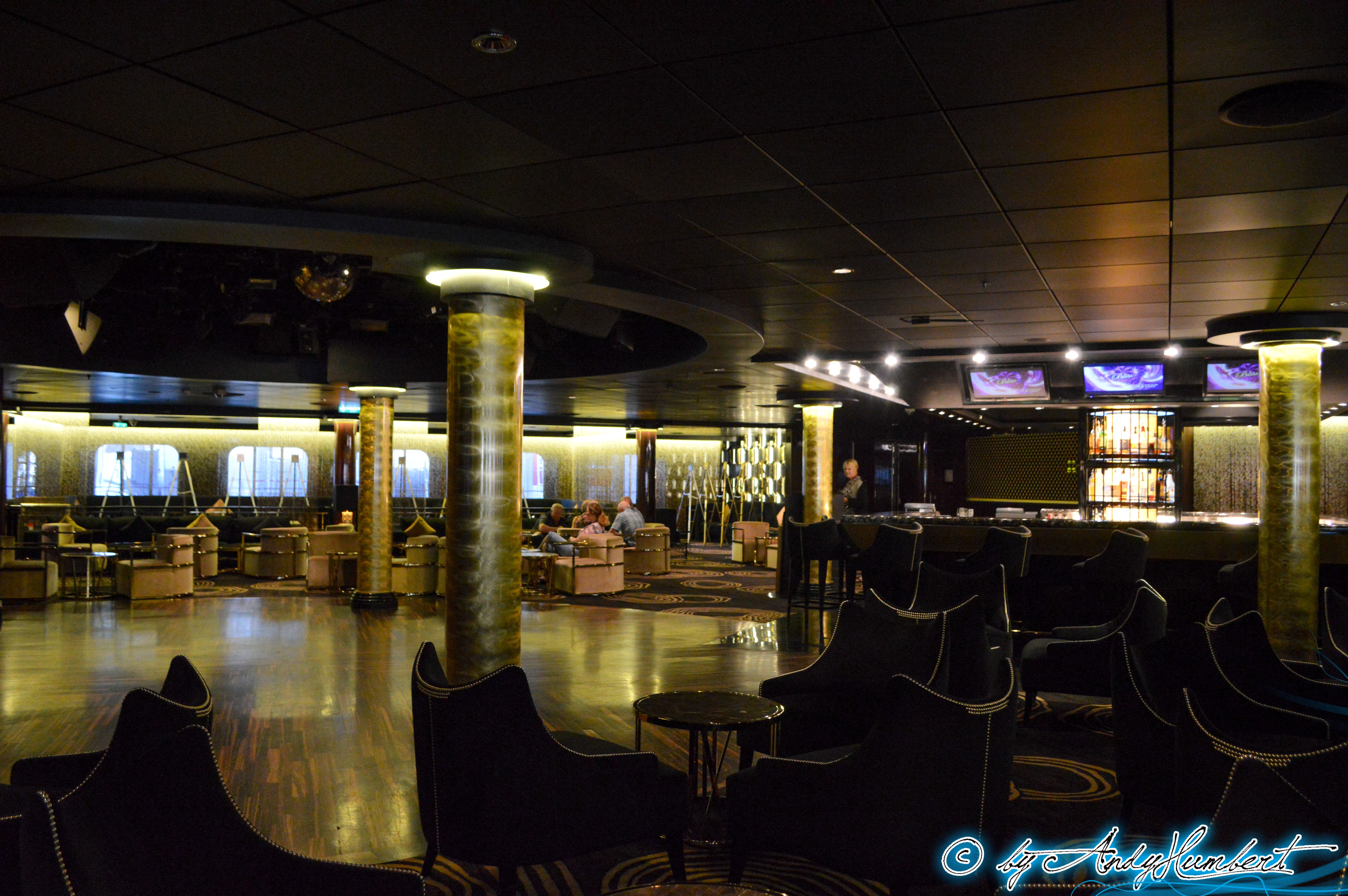 Bliss Ultra Lounge (pont 7)