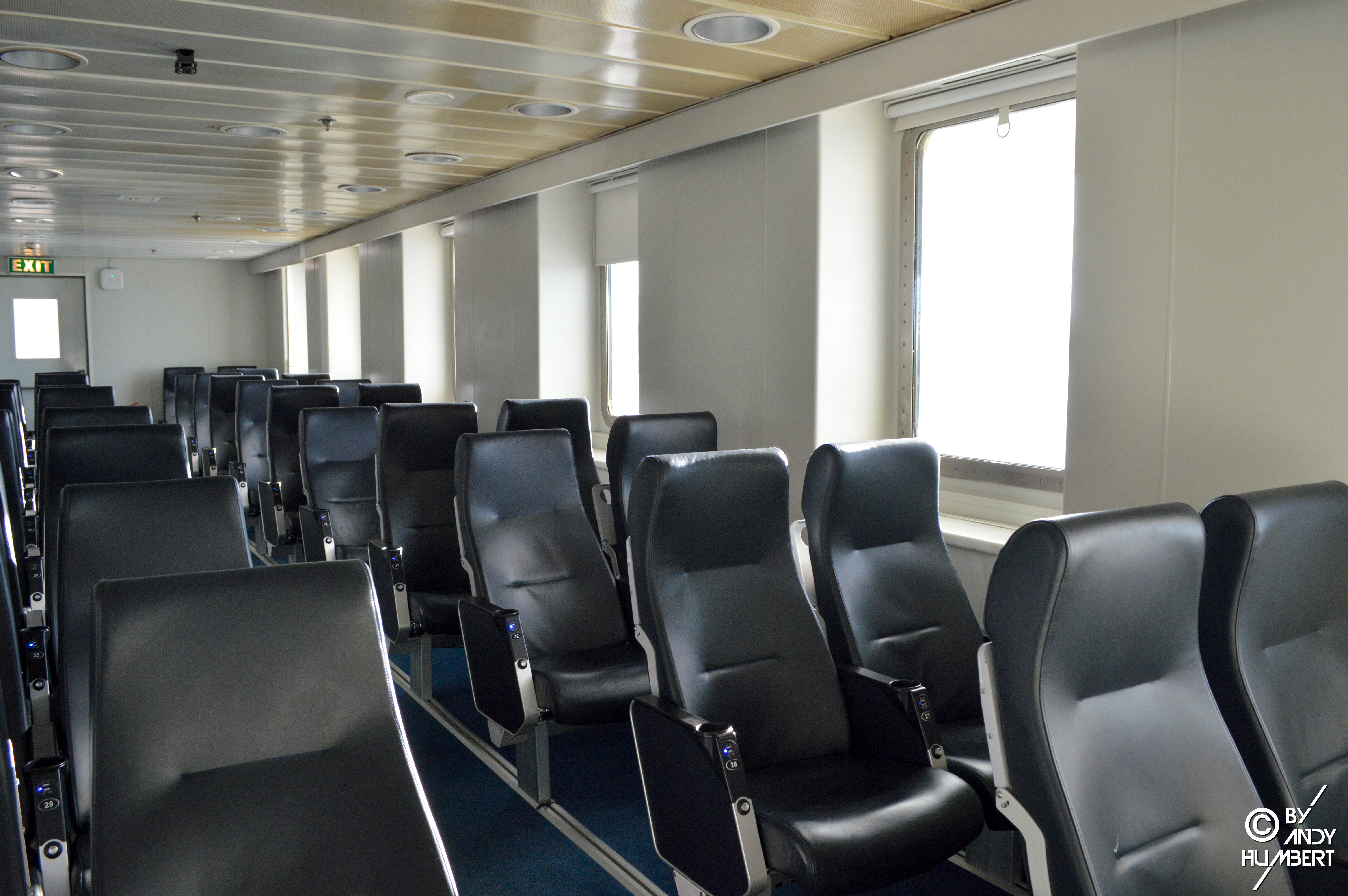 Salon fauteuils 2 (pont 7)