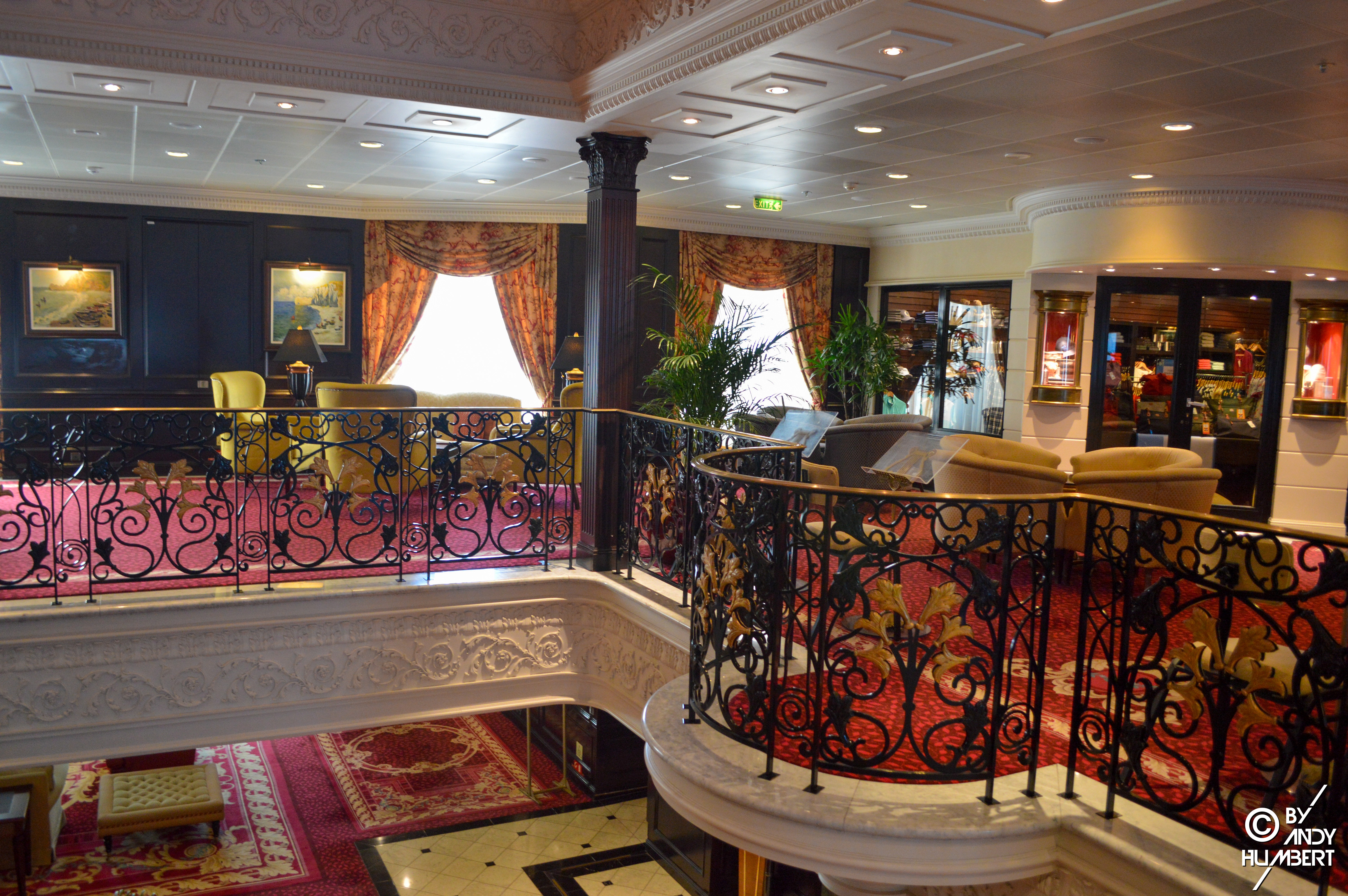 Reception Hall (ponts 4 et 5)