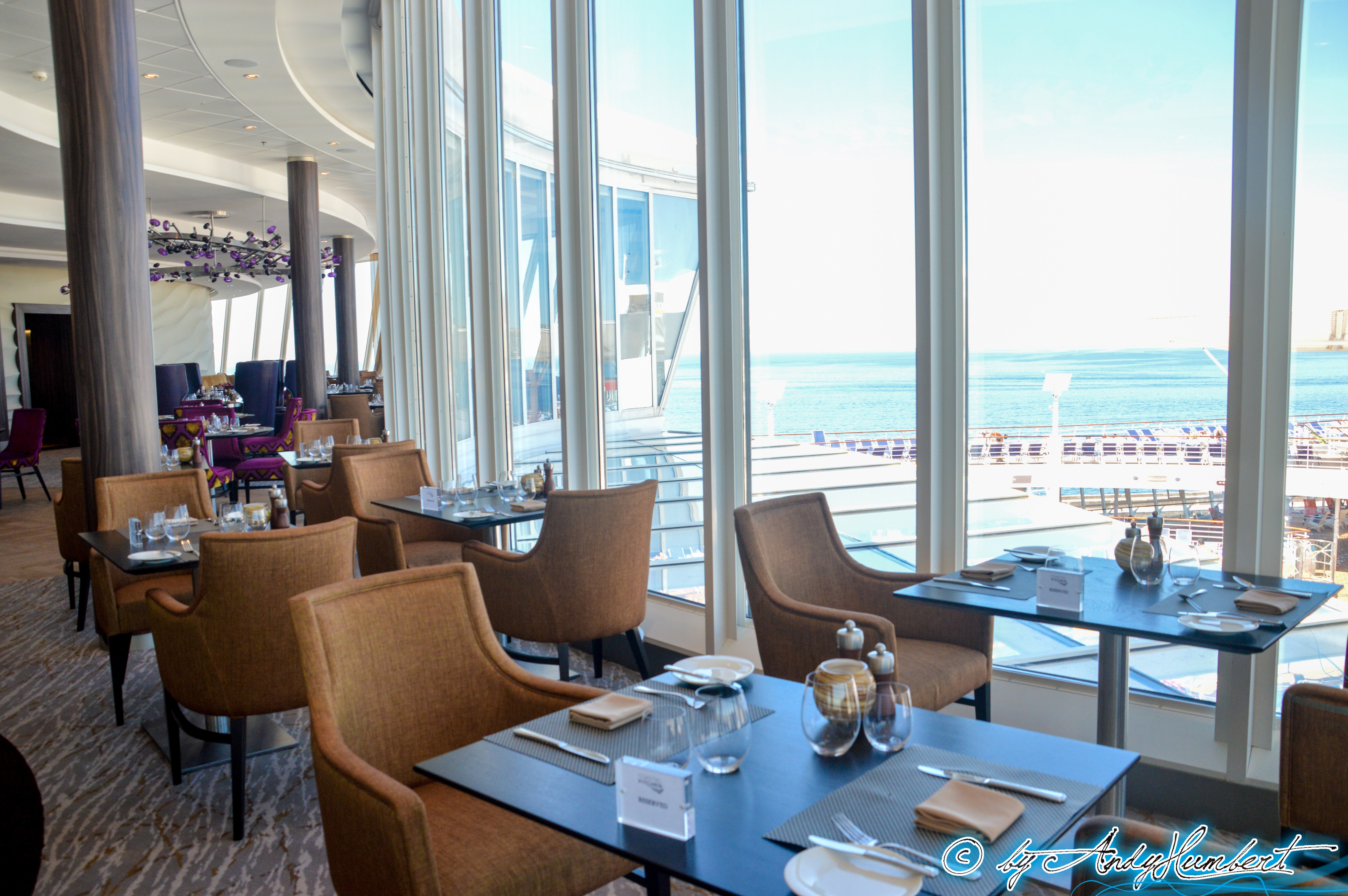 Coastal Kitchen & Suite Lounge (p17)