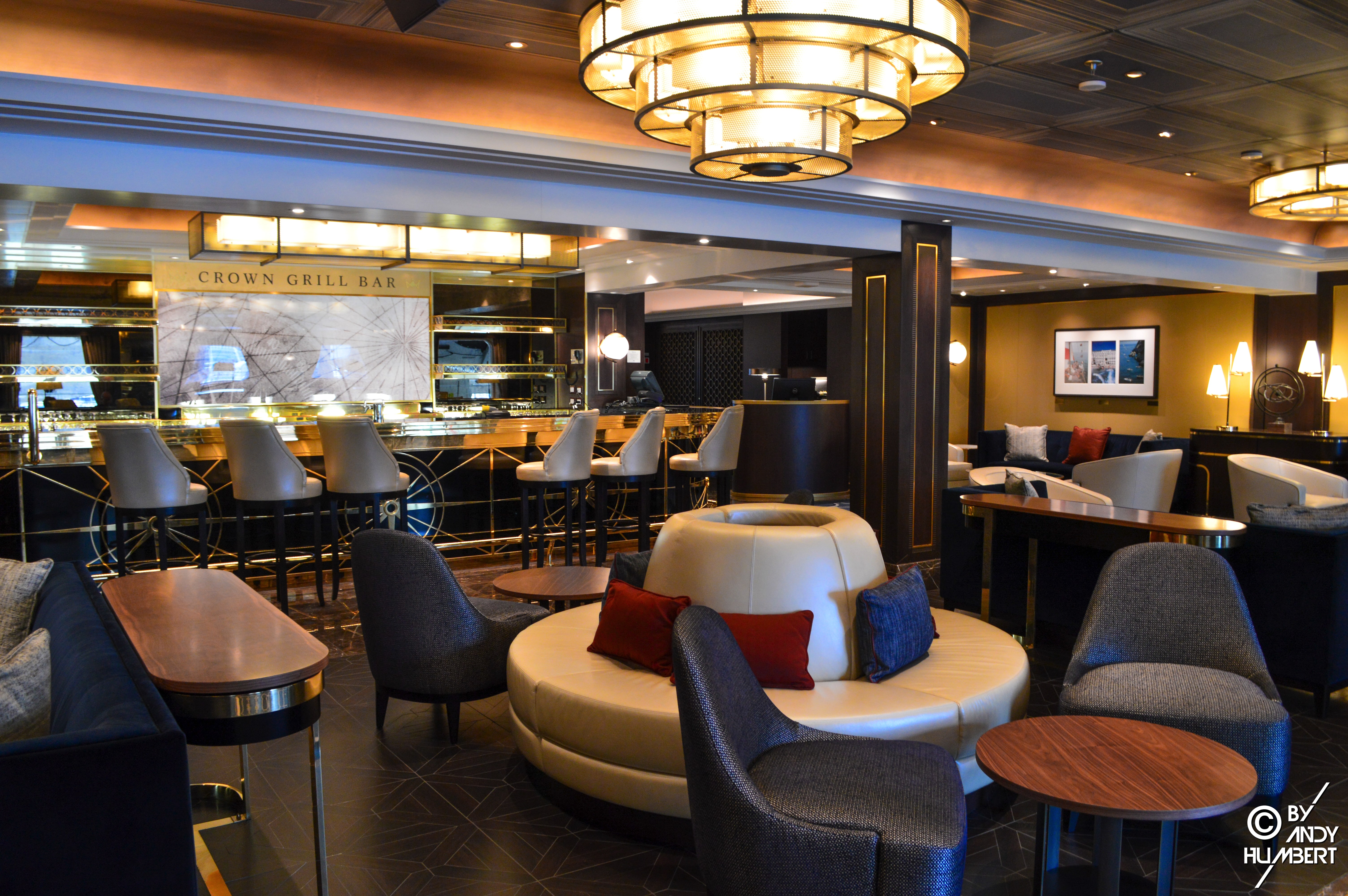 Crown Grill Bar (pont 7 Promenade)