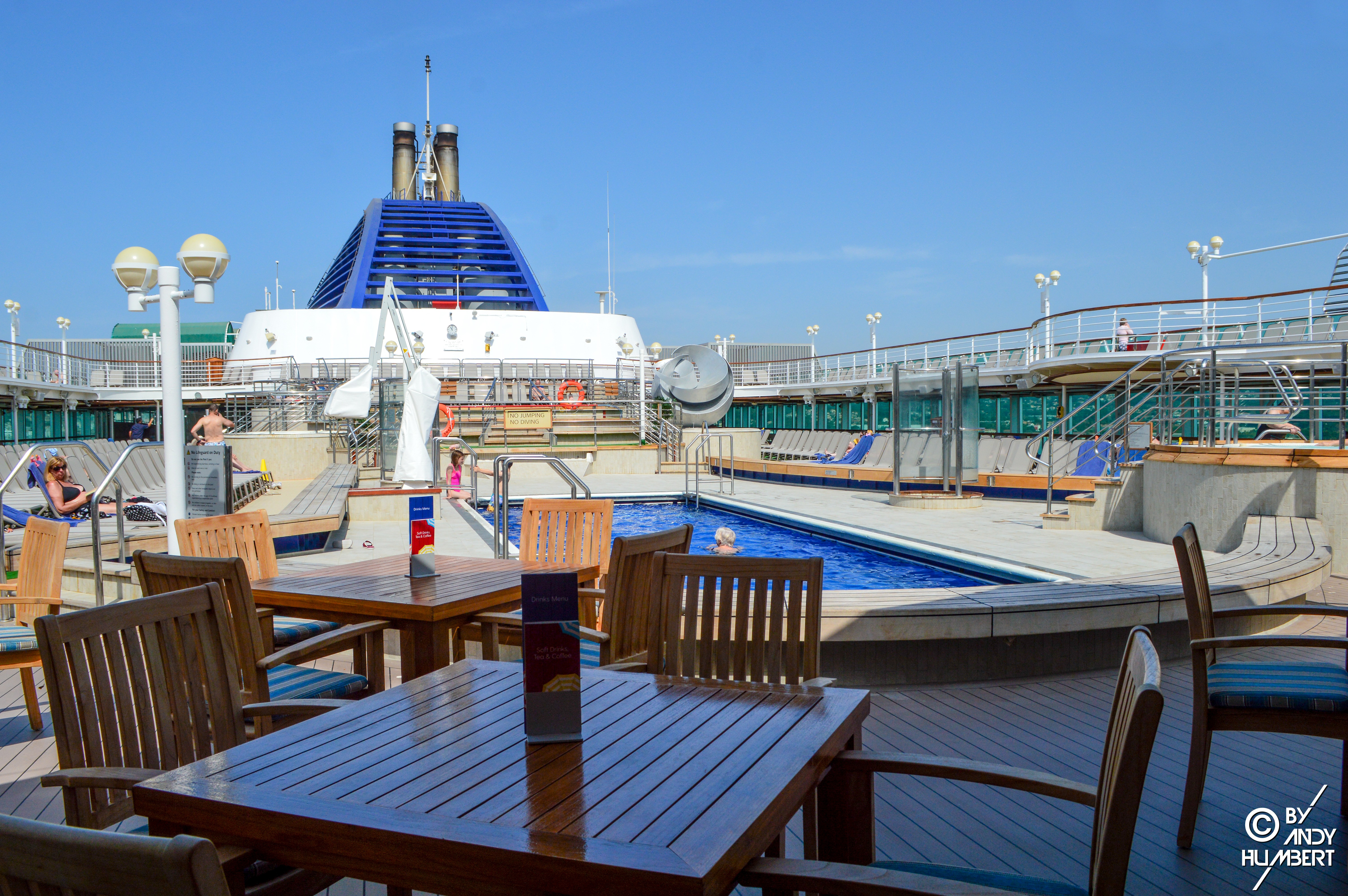 Riviera / Crystal Pools (pont 12)