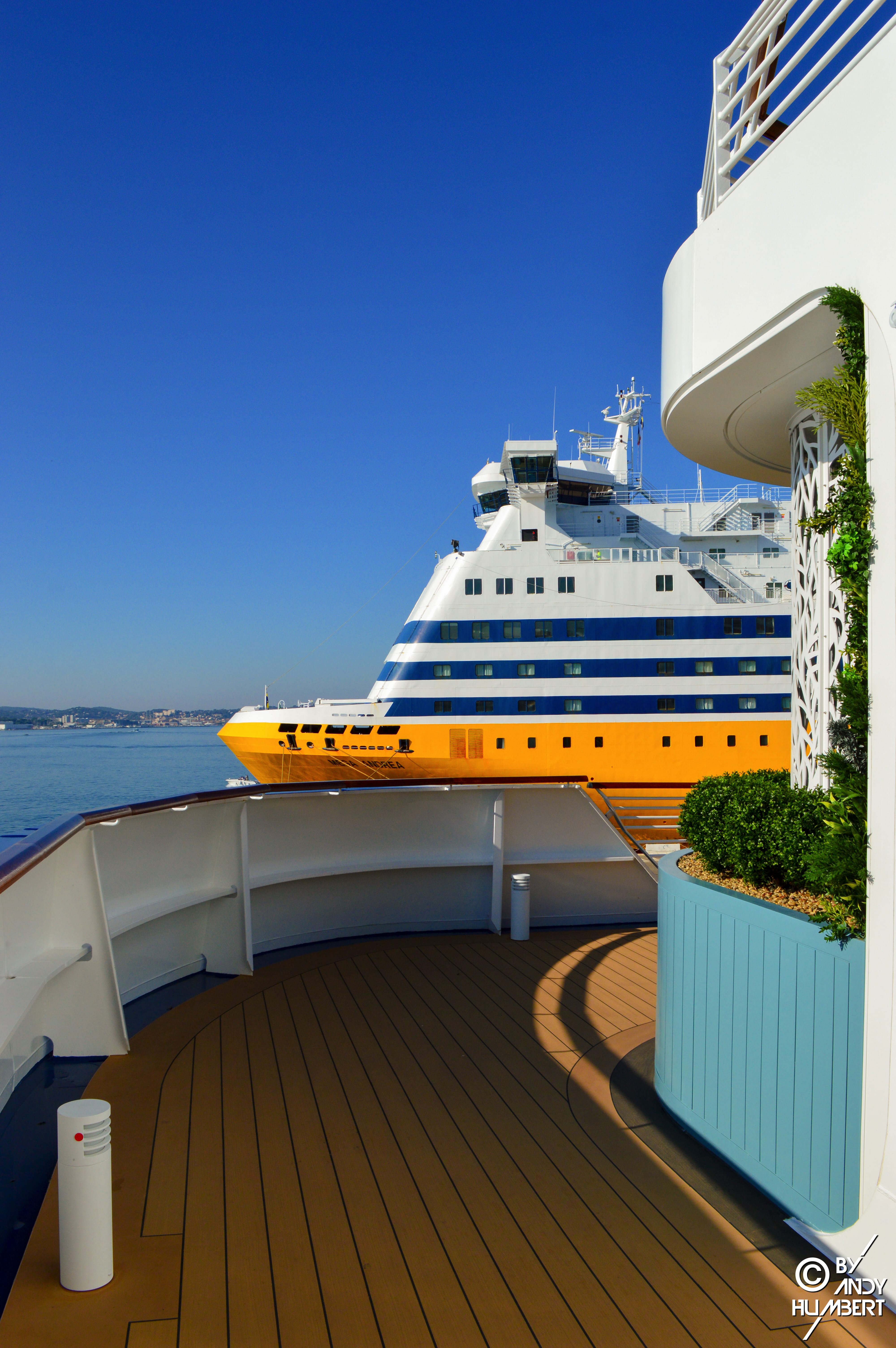 Promenade deck
