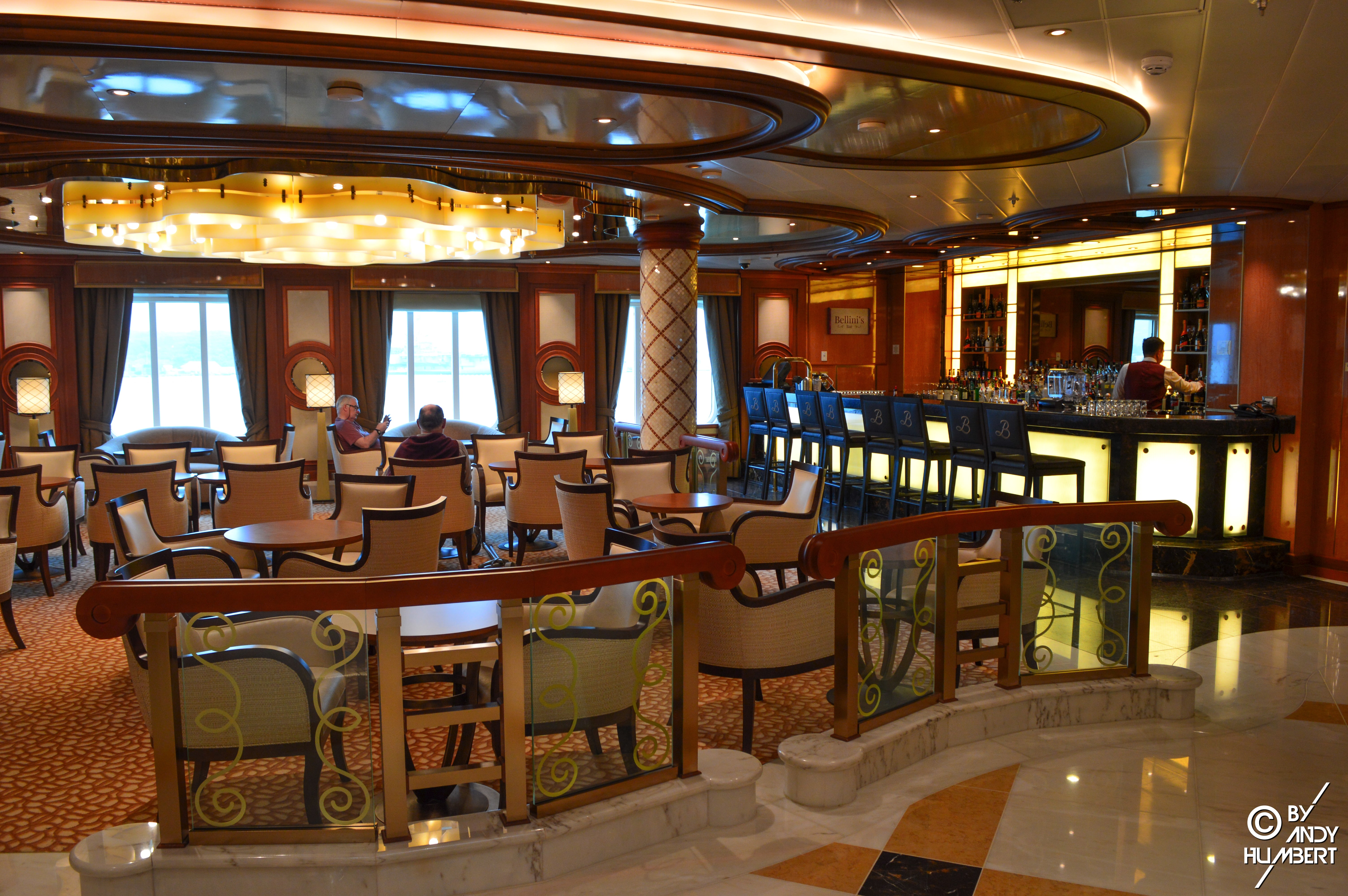 Bellini's (pont 5 Plaza)
