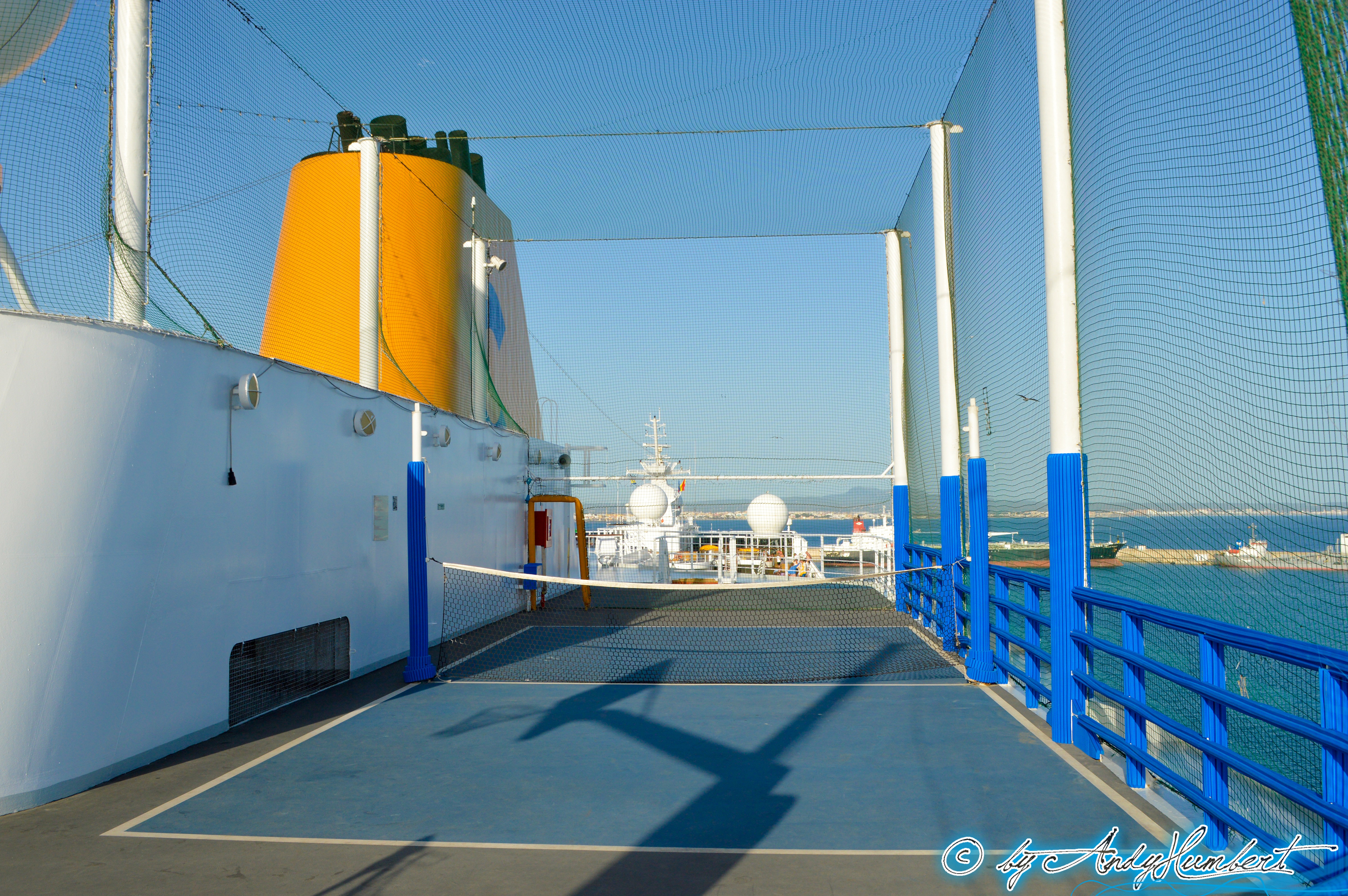 Terrains de sports (pont 14)