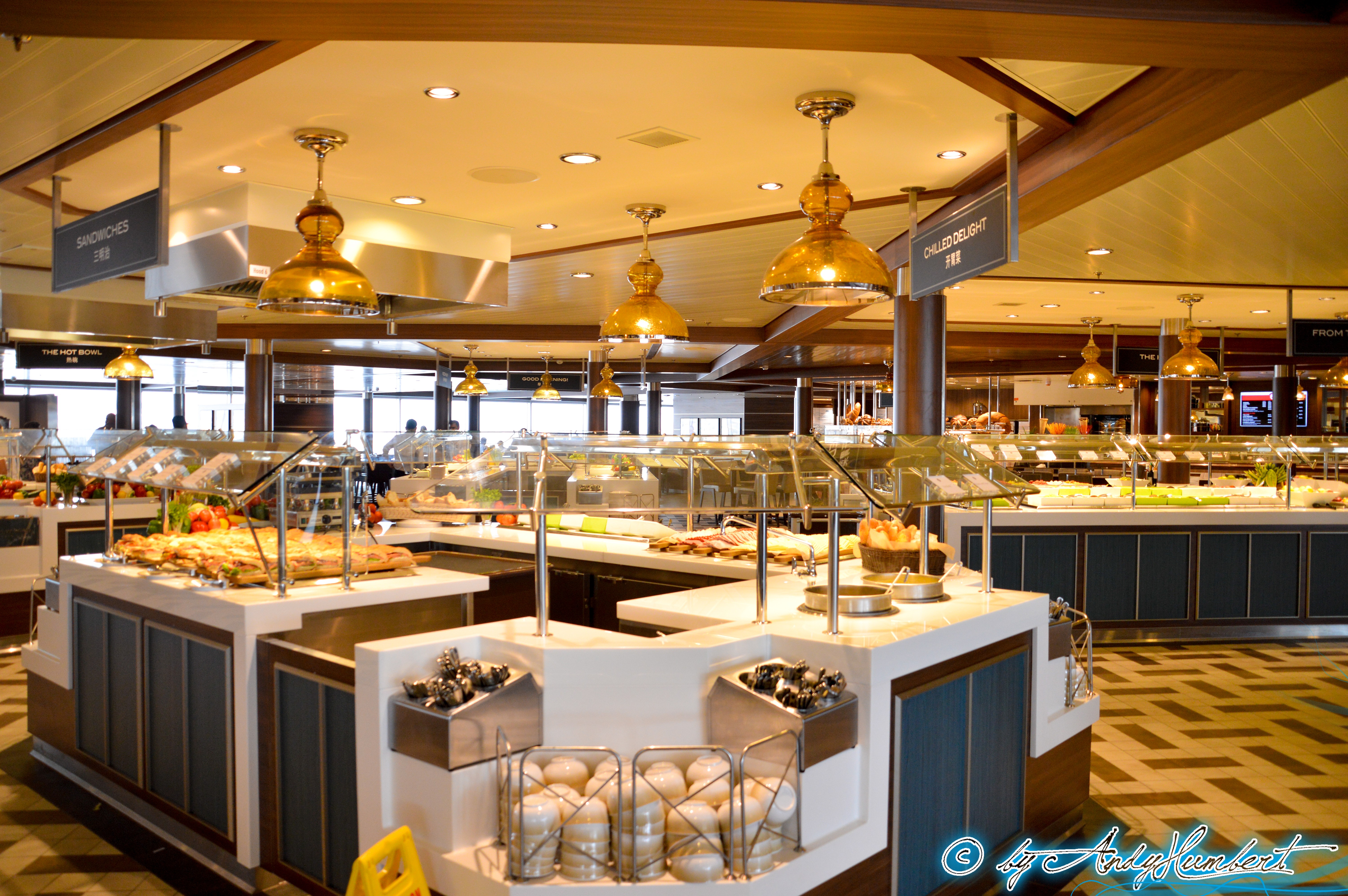 Windjammer Marketplace (pont 14)