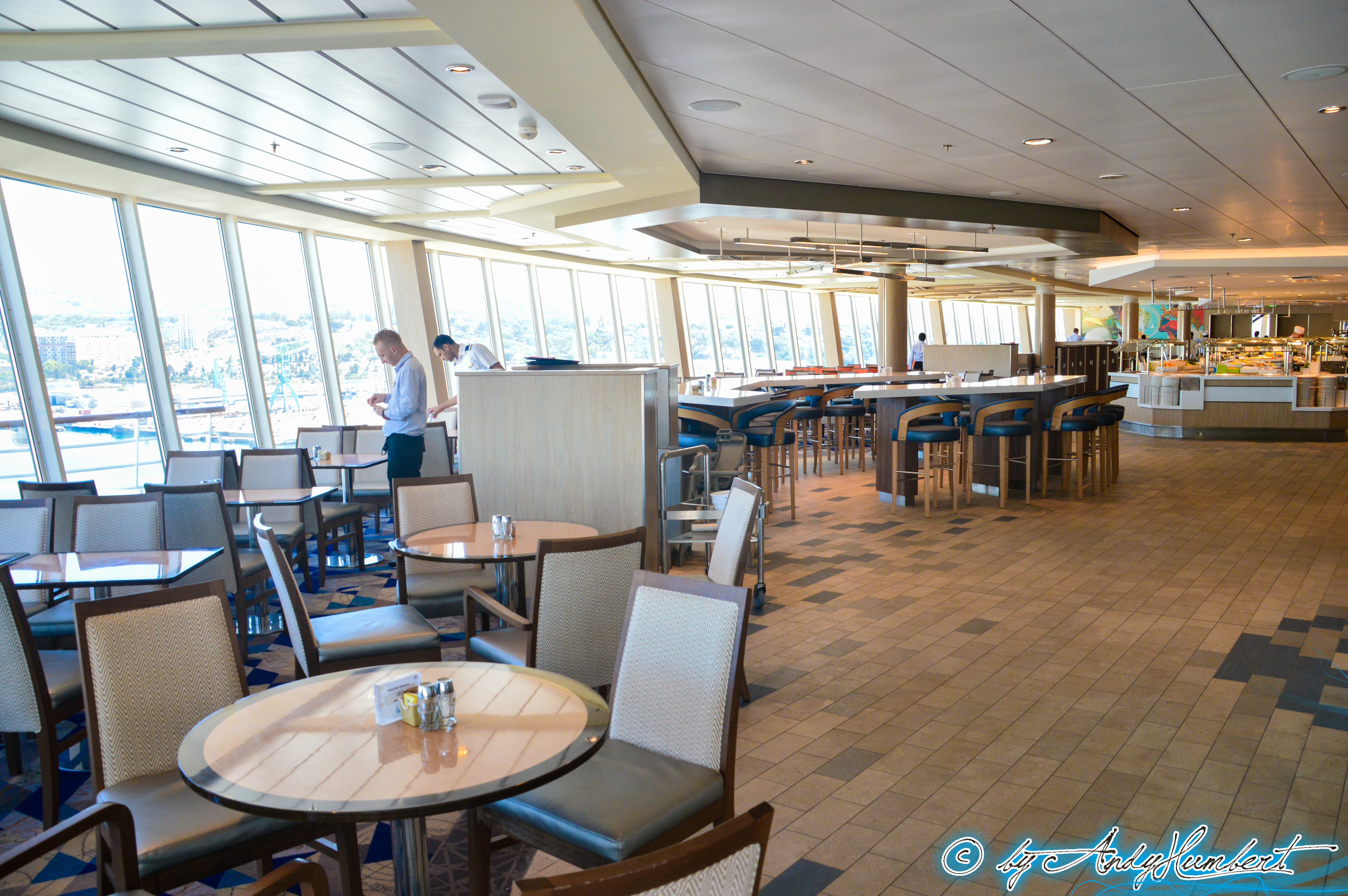 Windjammer Marketplace (pont 16)