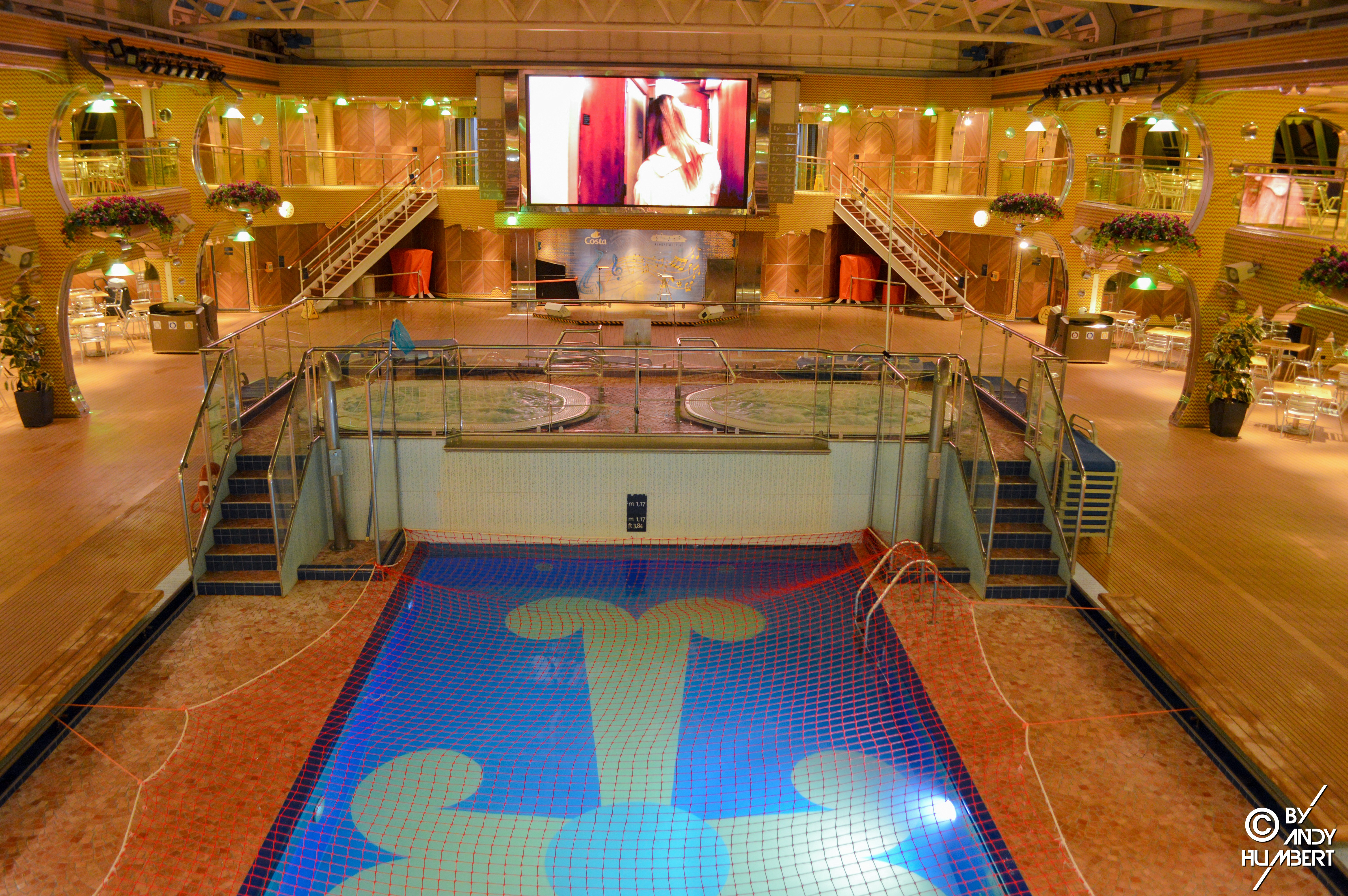 Lido Calypso (ponts 9 et 10)