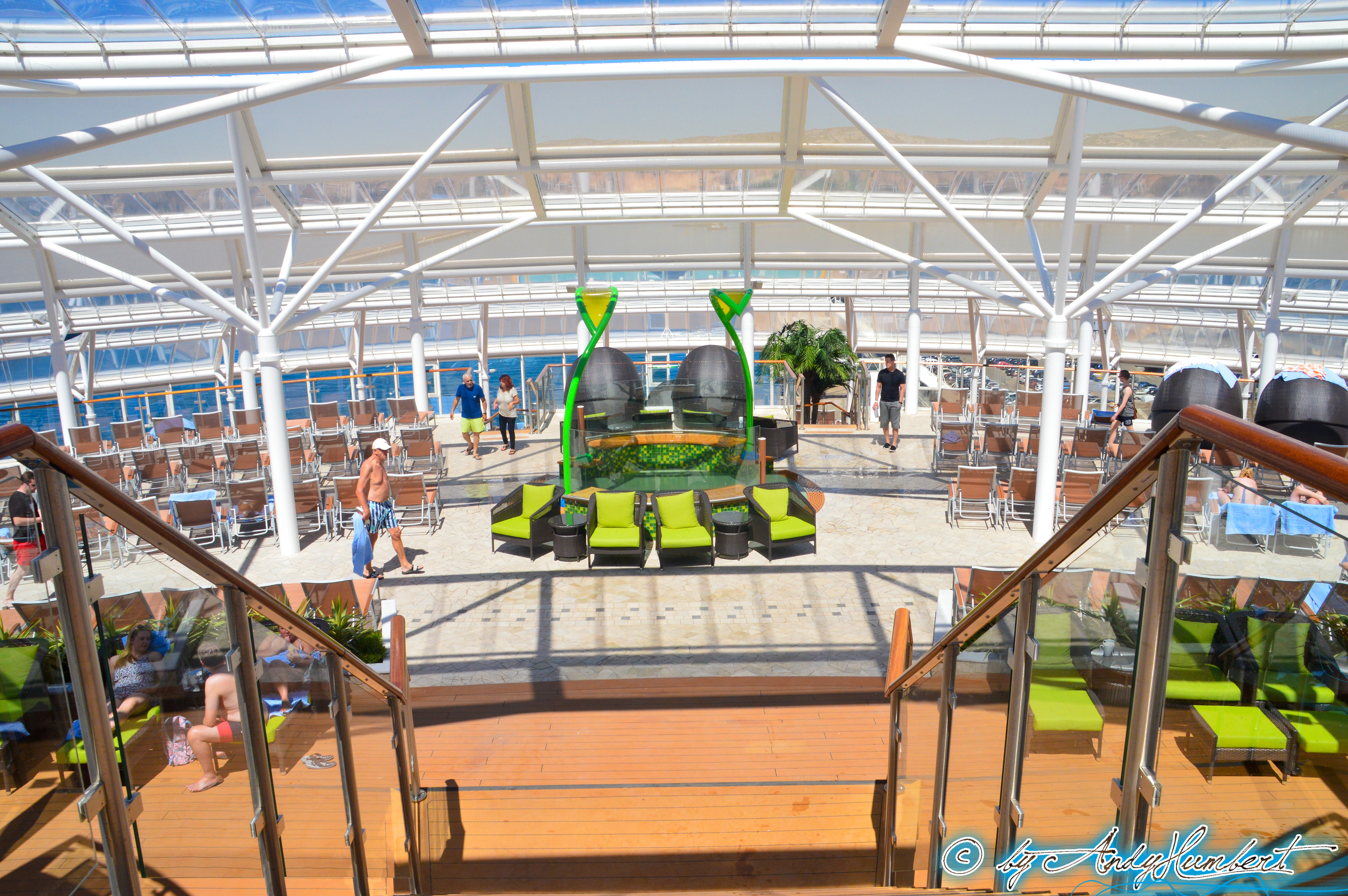 Solarium (ponts 14, 15 & 16)