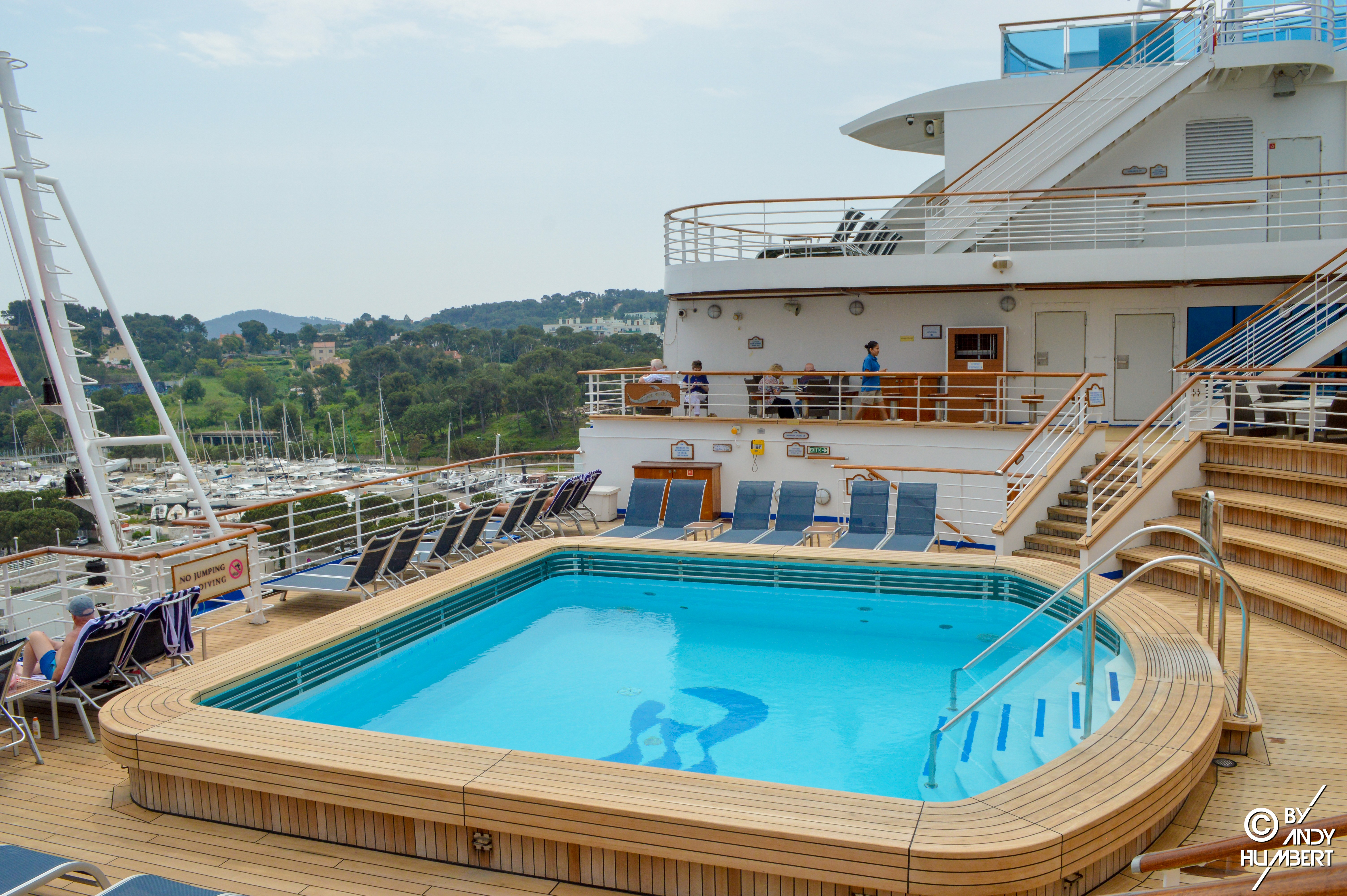 Terrace Pool (pont 14)