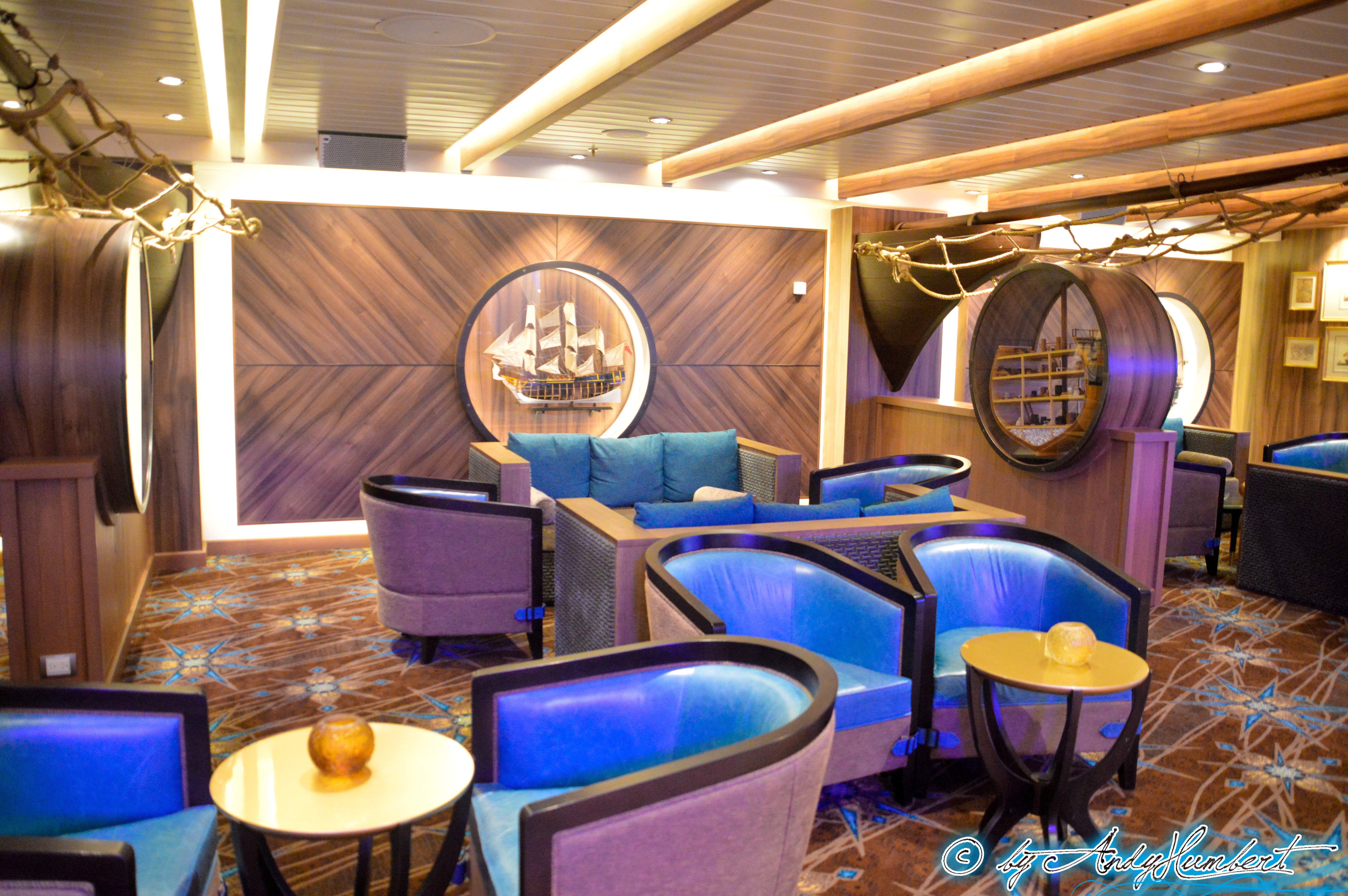 Schooner Bar (pont 6)