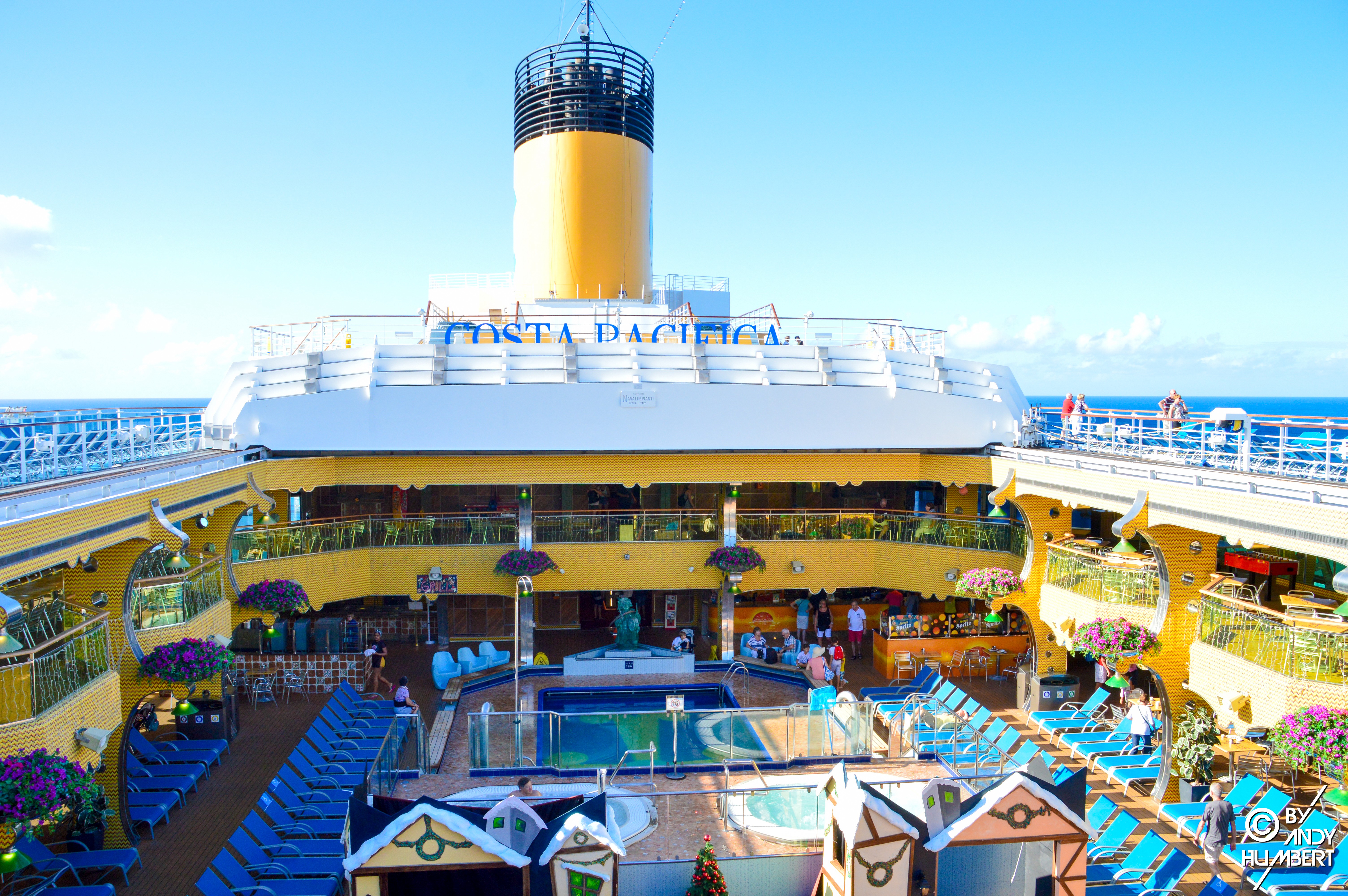 Lido Calypso (ponts 9 et 10)