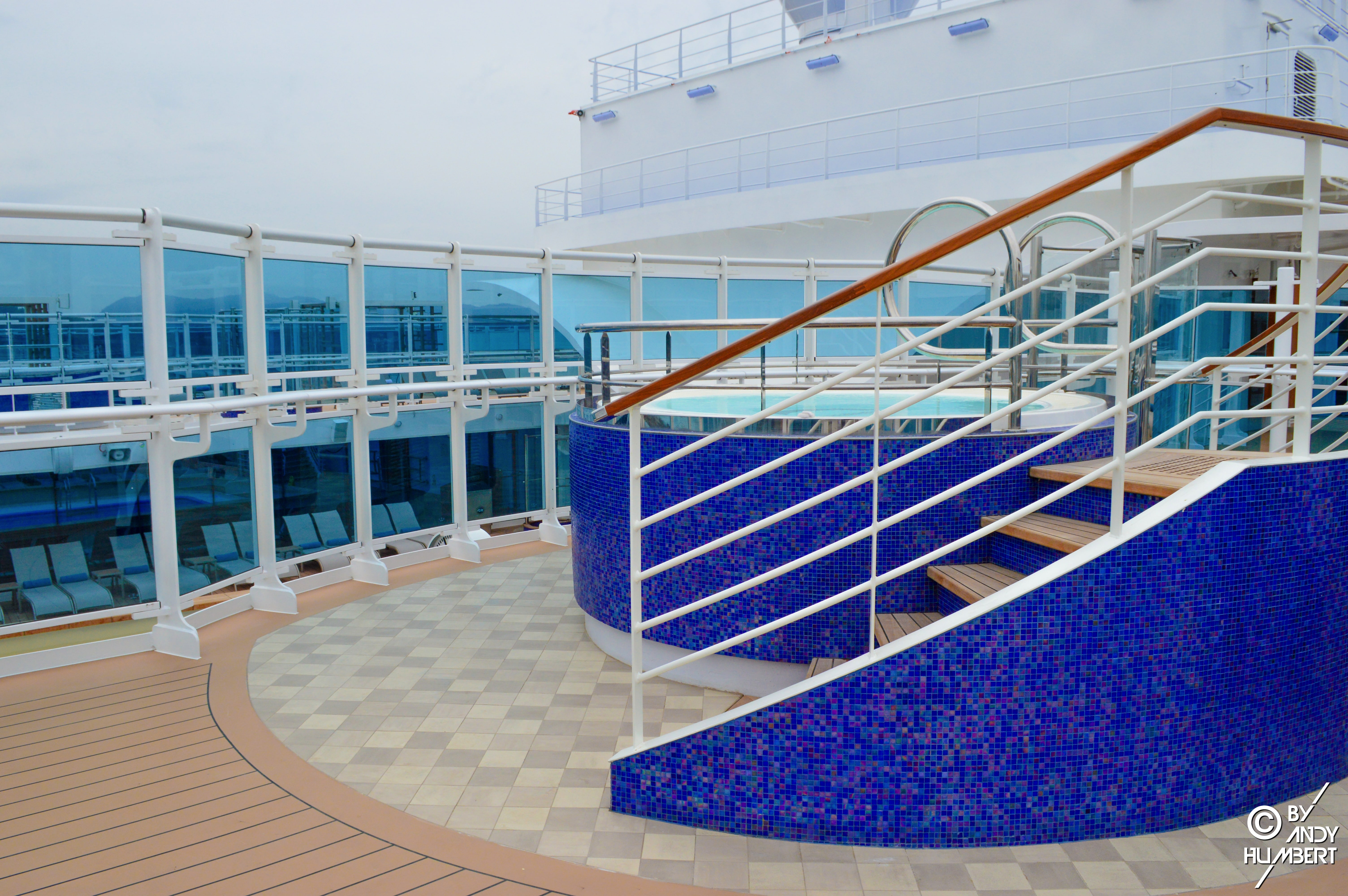 The Sanctuary (pont 18 Sky)
