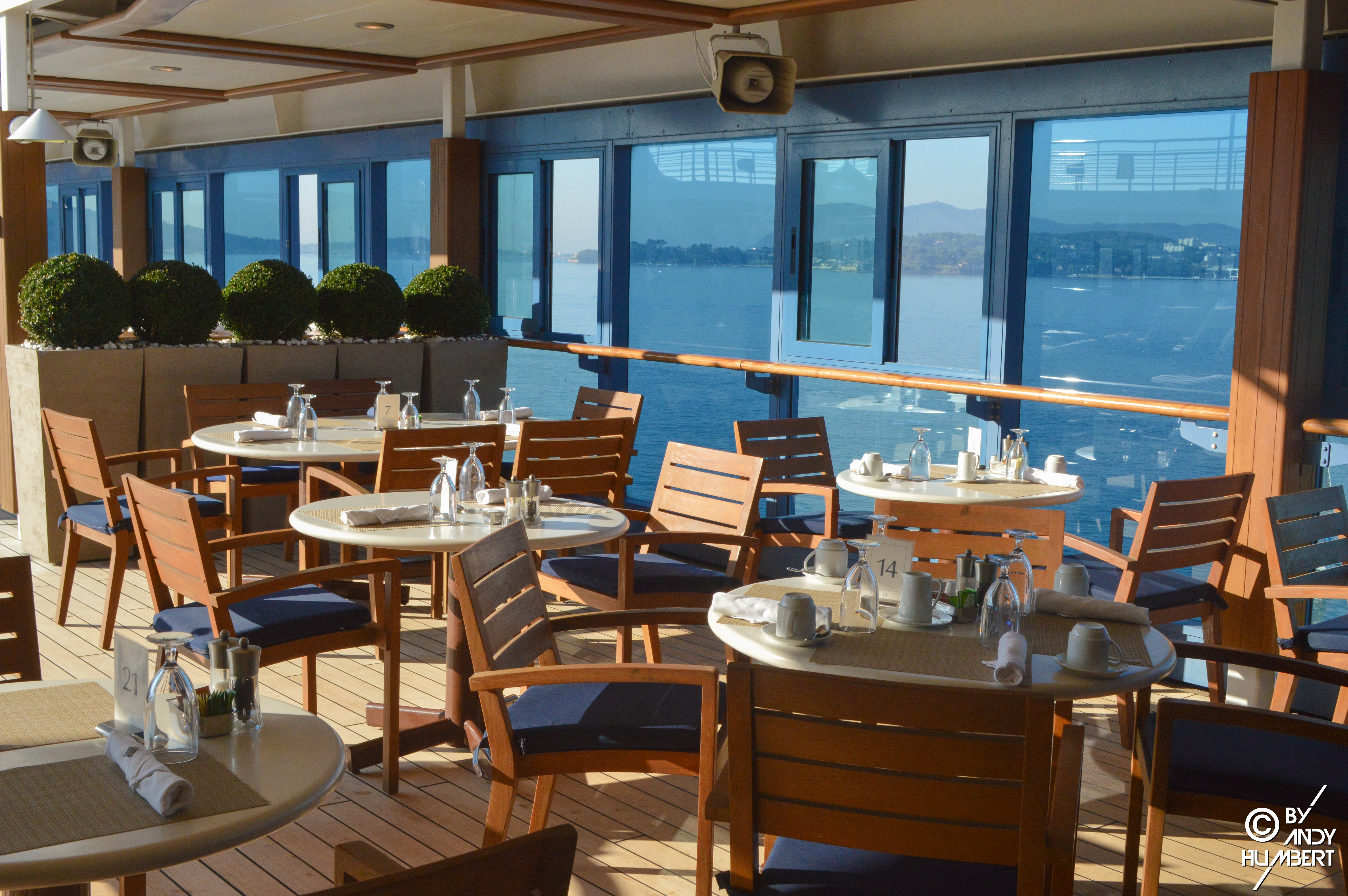 Waves Grill (pont 9)