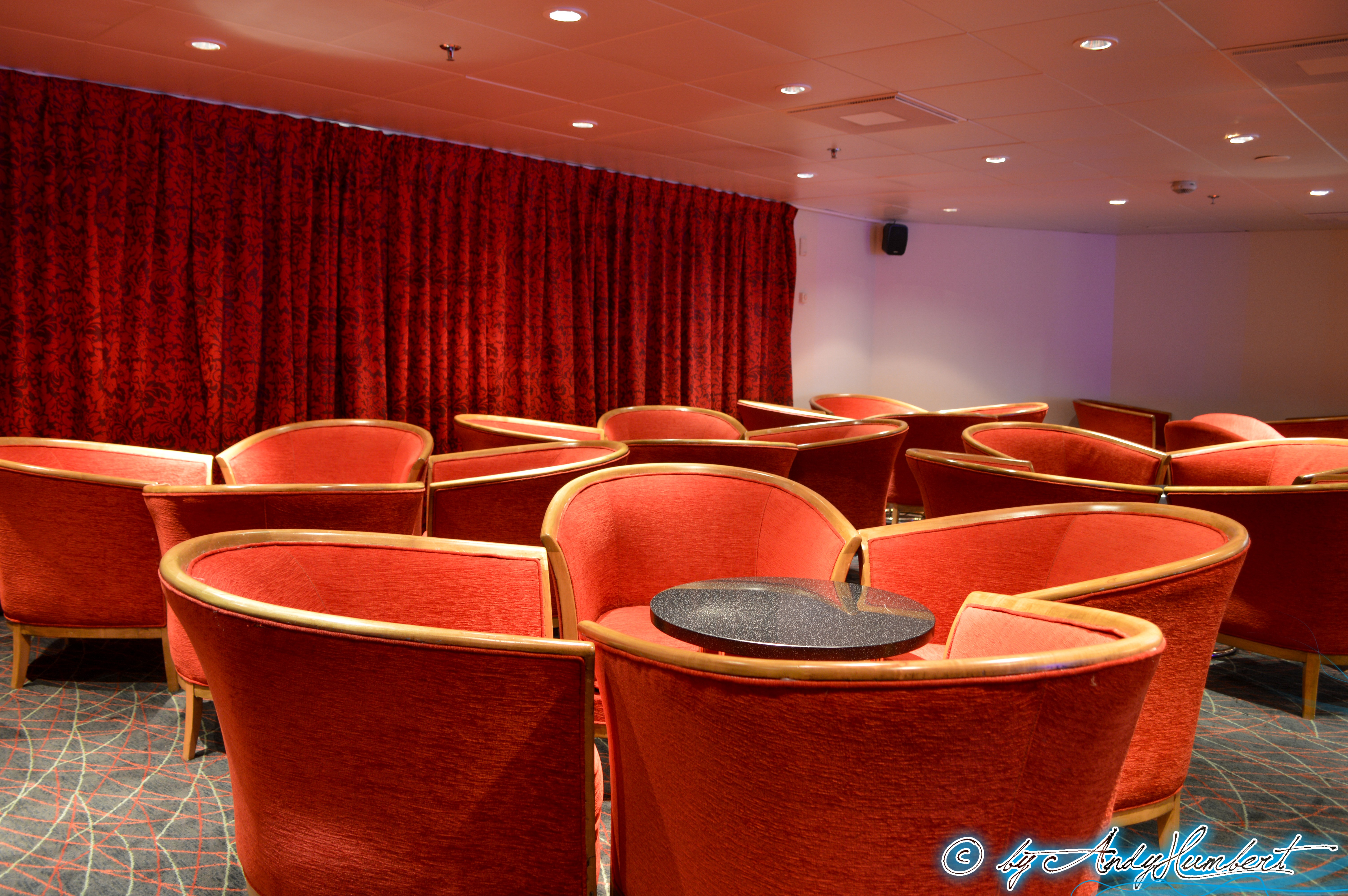 Eclipse Lounge (pont 7 Apollo)