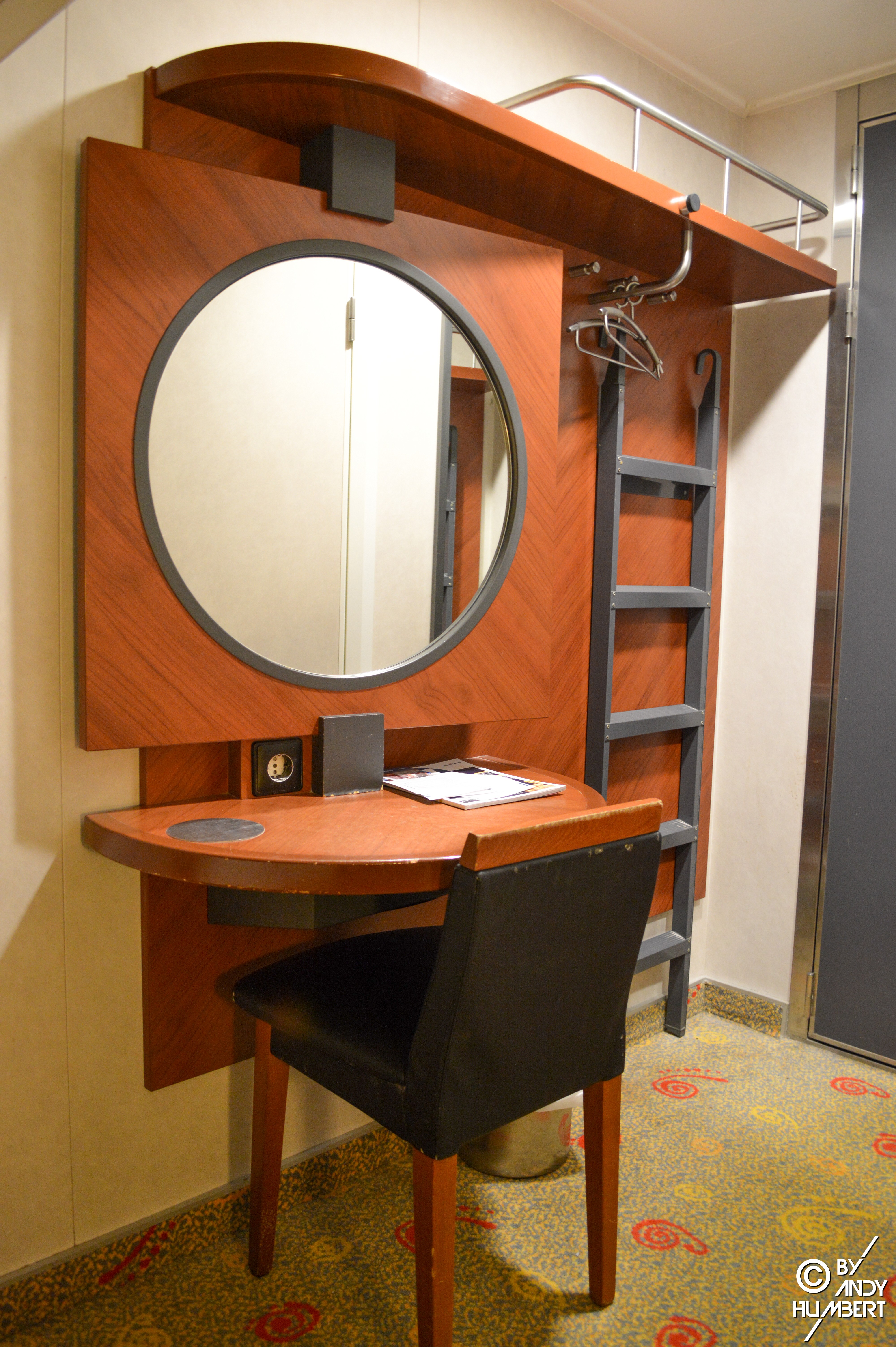 Cabine