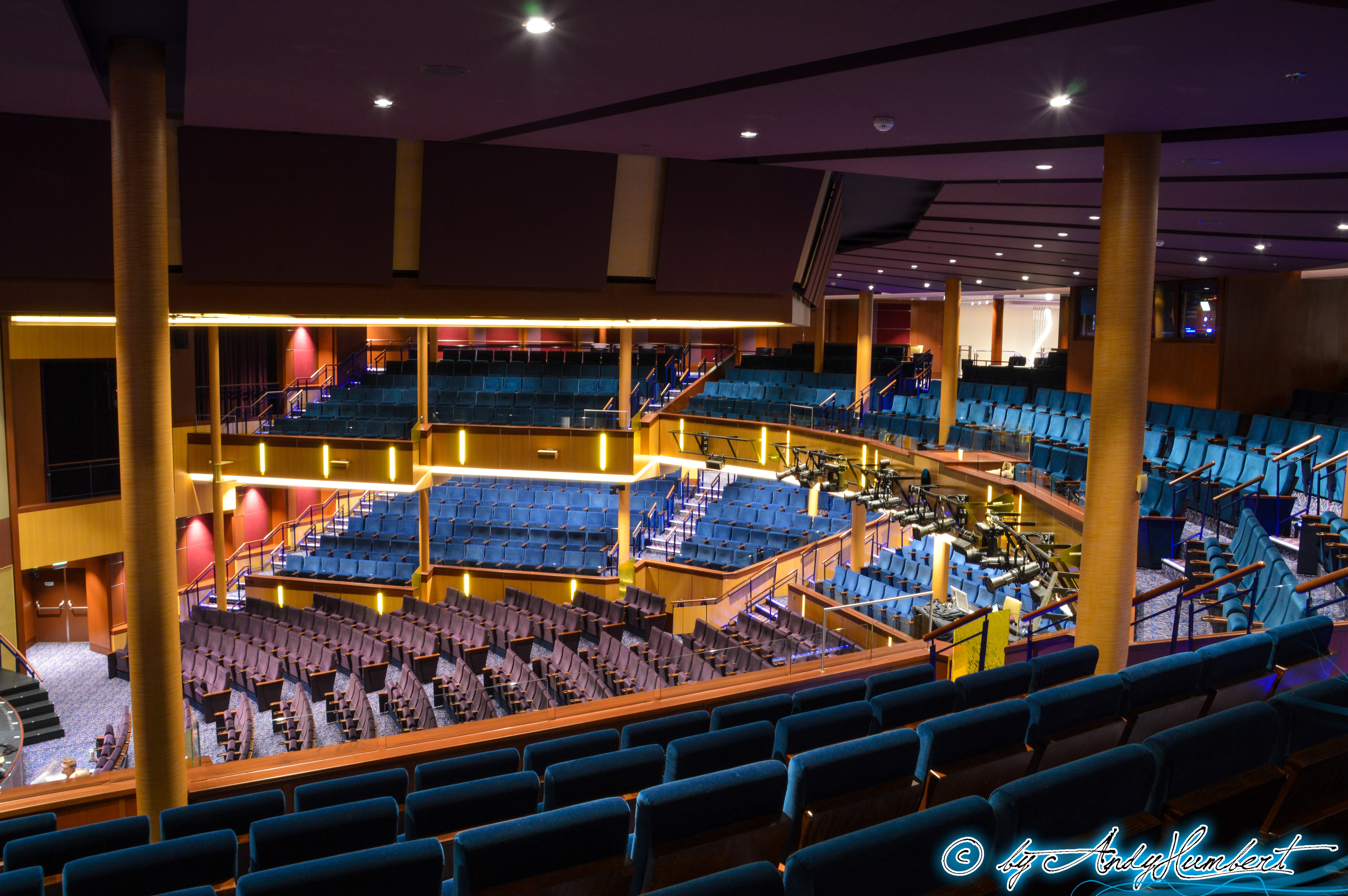 The Royale Theatre (ponts 3, 4 & 5)