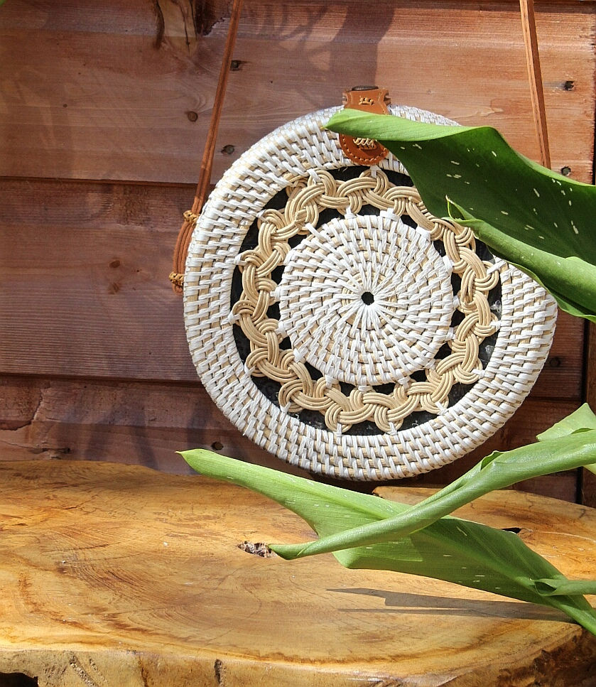 Thumbnail: Hand Woven Round Bag 