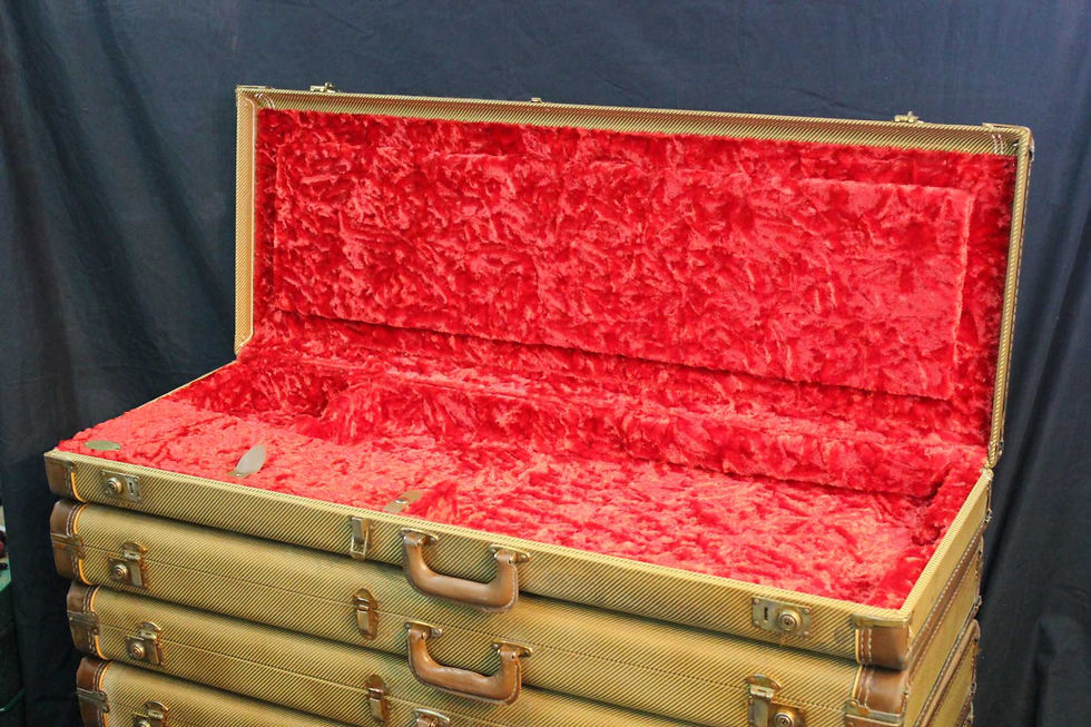 Thumbnail: G&G Aged Strat/Tele Case (Tweed, Red Poodle Plush Interior)