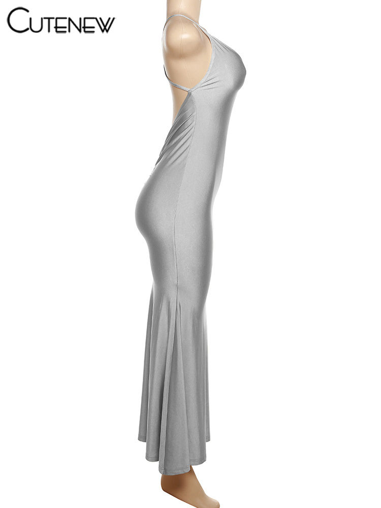Thumbnail: Robe longue pour femme, bretelles fines, dos nu.