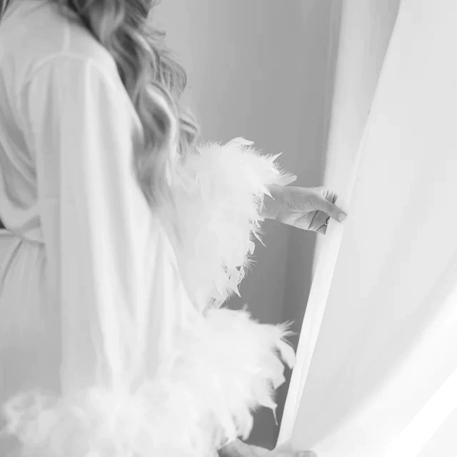Miniature : Peignoir boudoir blanc en soie longue