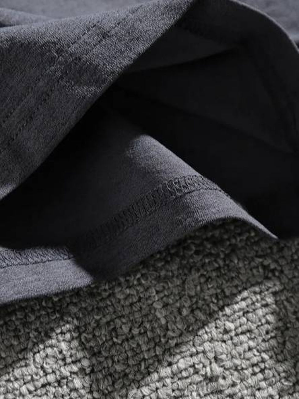 Thumbnail: T-shirt grande taille – Col rond stylé, extensible