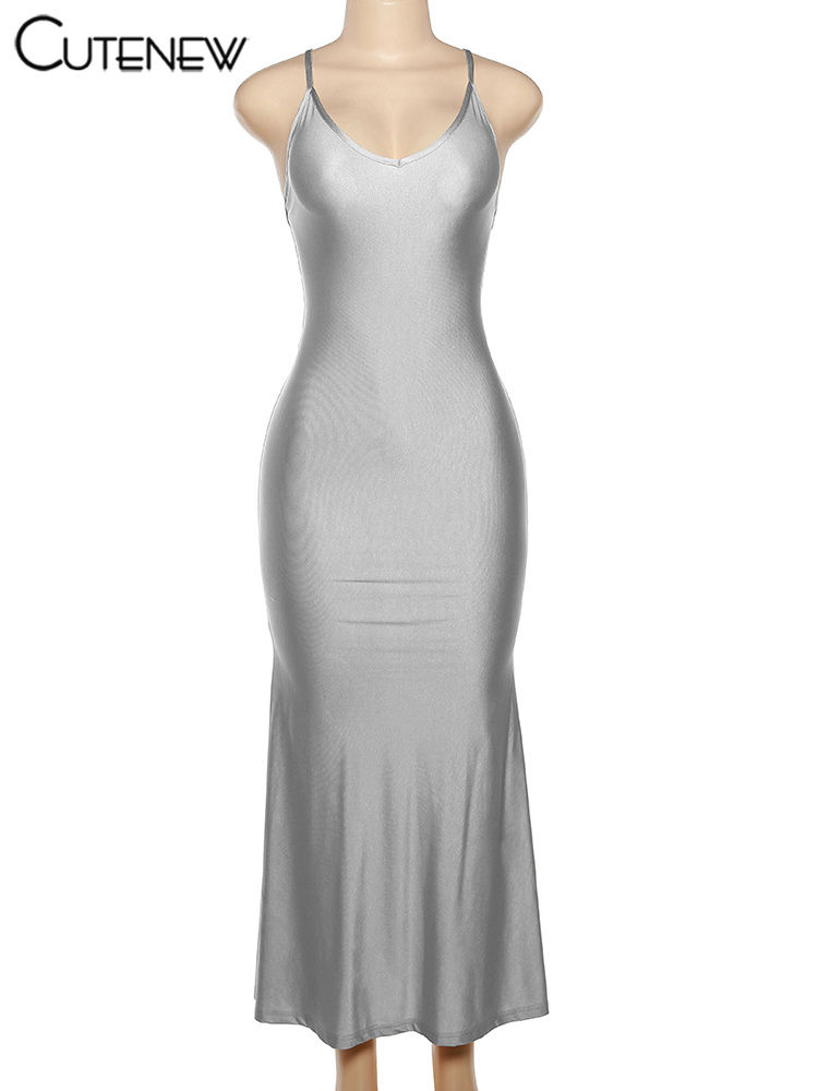 Thumbnail: Robe longue pour femme, bretelles fines, dos nu.