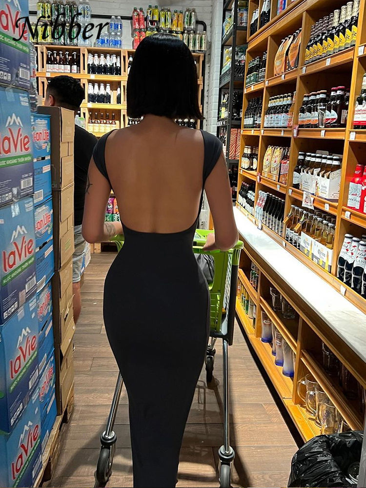Miniature : Robe pour femme, couleur unie, sexy avec dos nu, élégante.