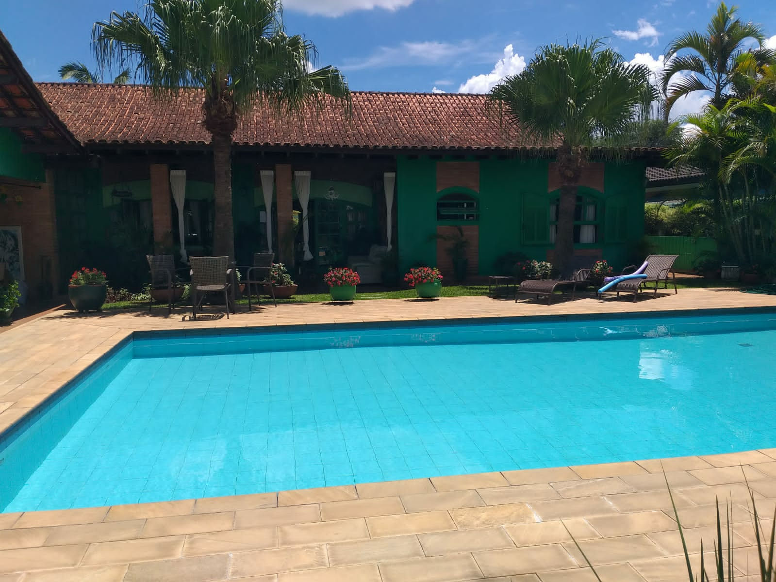 Magnifica chácara em condomínio