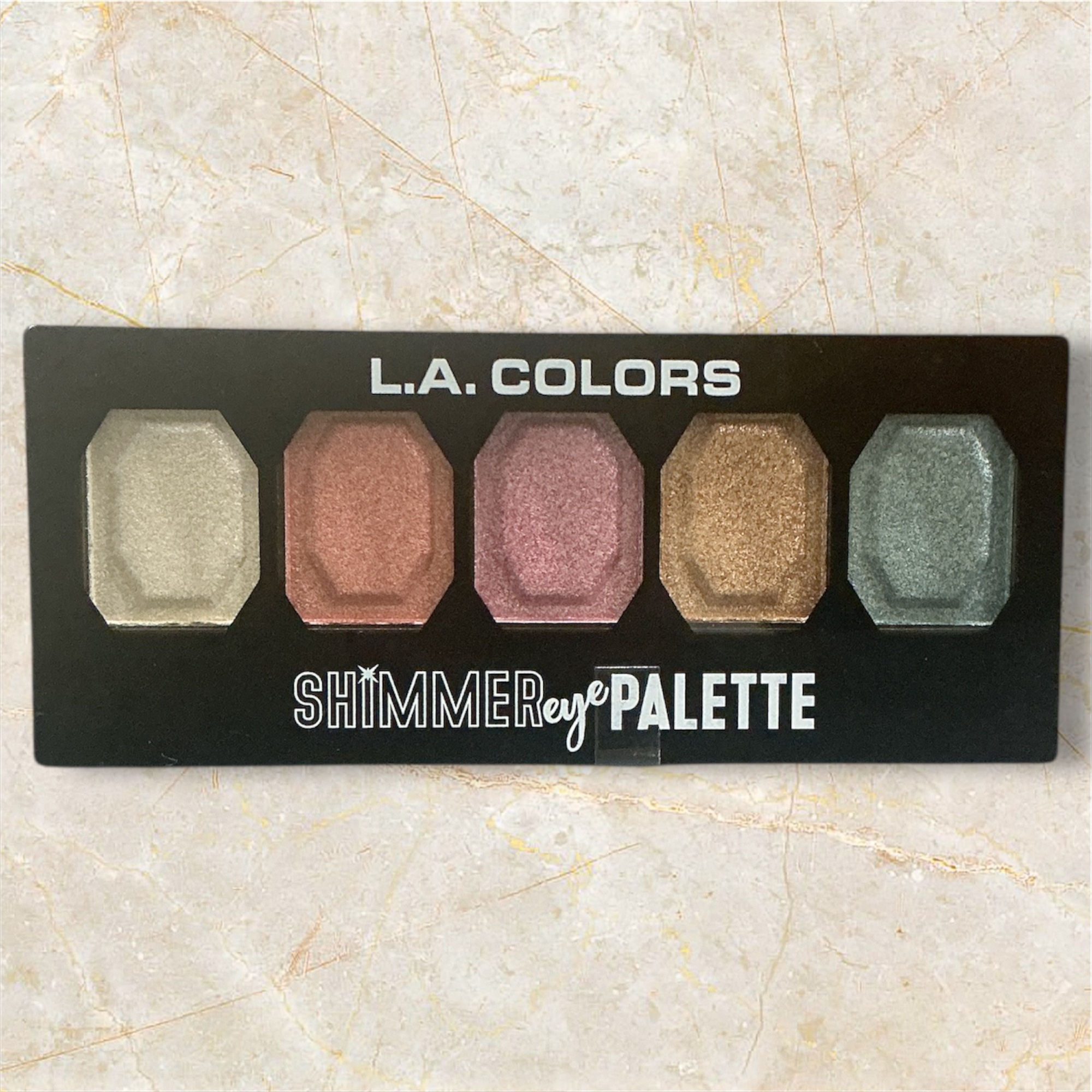 Palette de fards à paupières irisées