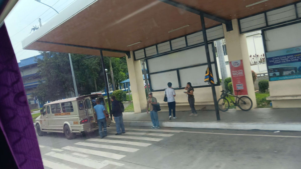 (SafeTravelPH) Waiting shed/PUVs stop