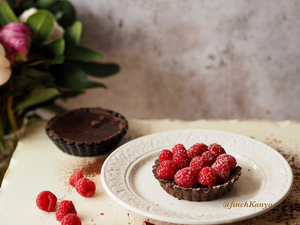 Chocolate & raspberry tart